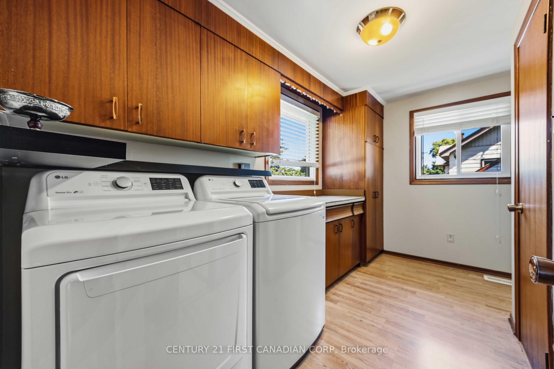 Photo 16 of 184 Durand Street, Sarnia — HOMEH