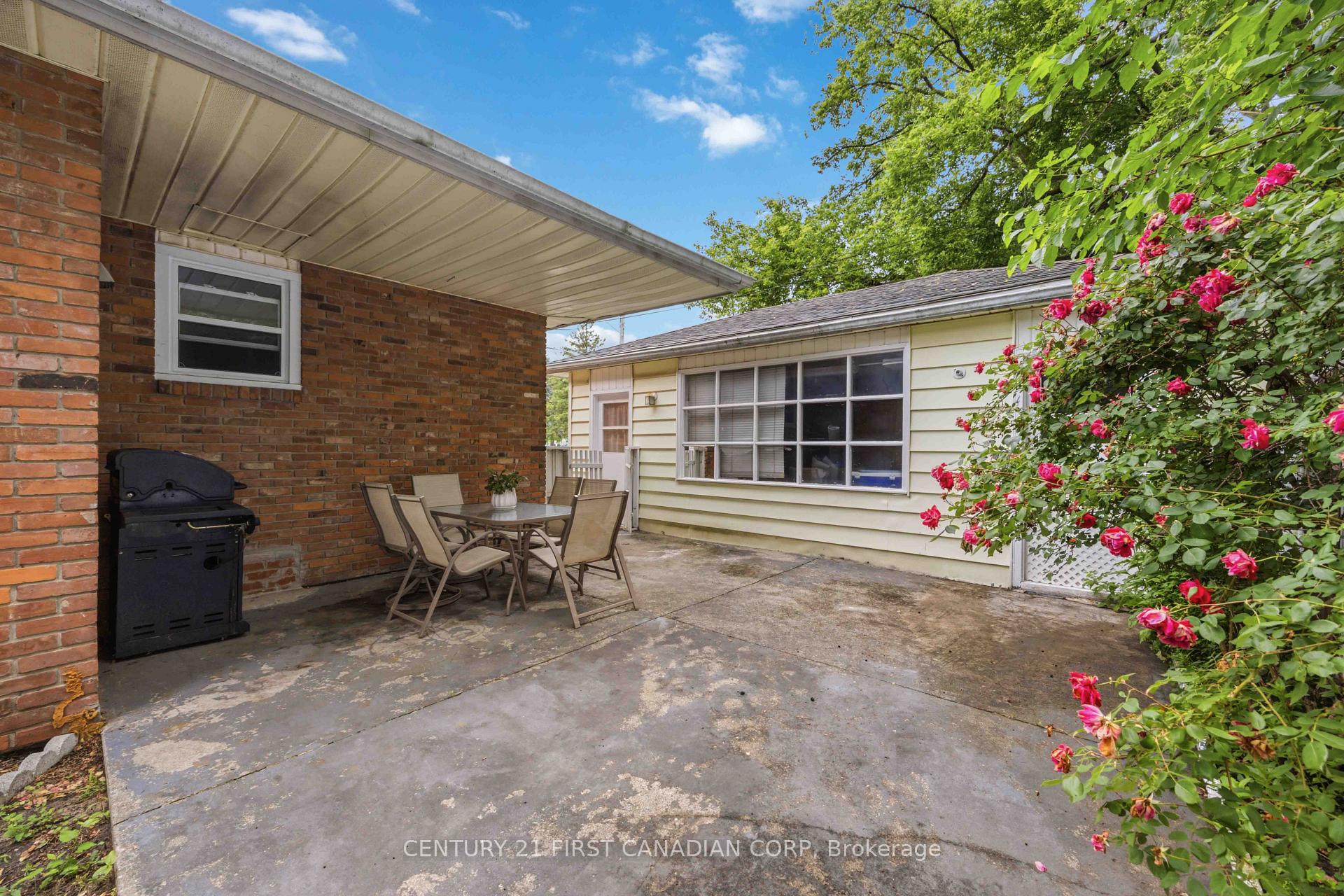 Photo 29 of 184 Durand Street, Sarnia — HOMEH