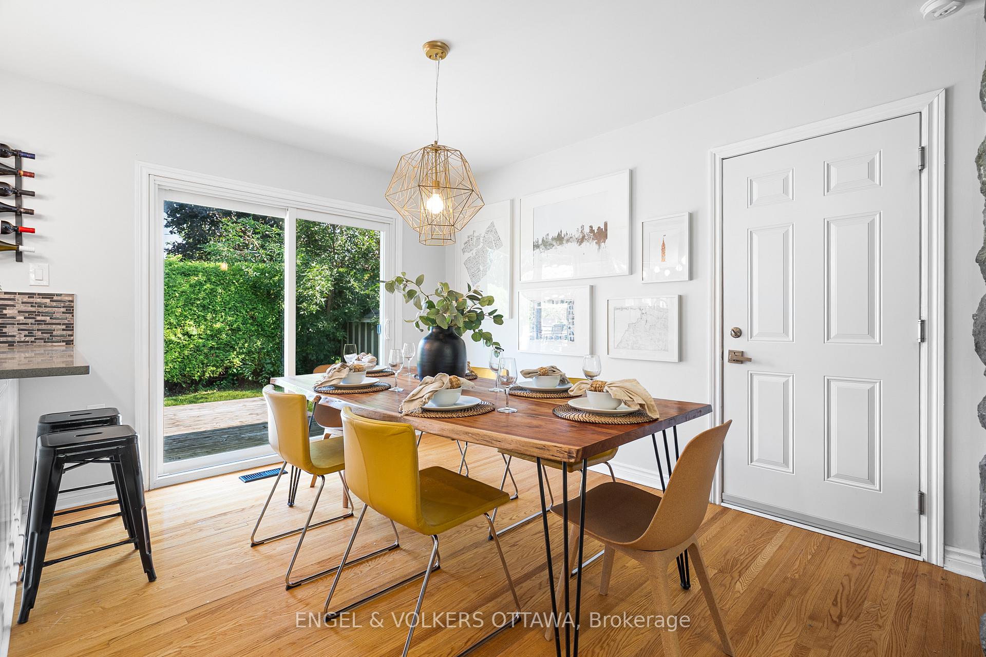 Photo 6 of 1941 Conrad Avenue, Ottawa, Guildwood Estates - Urbandale Acres — HOMEH