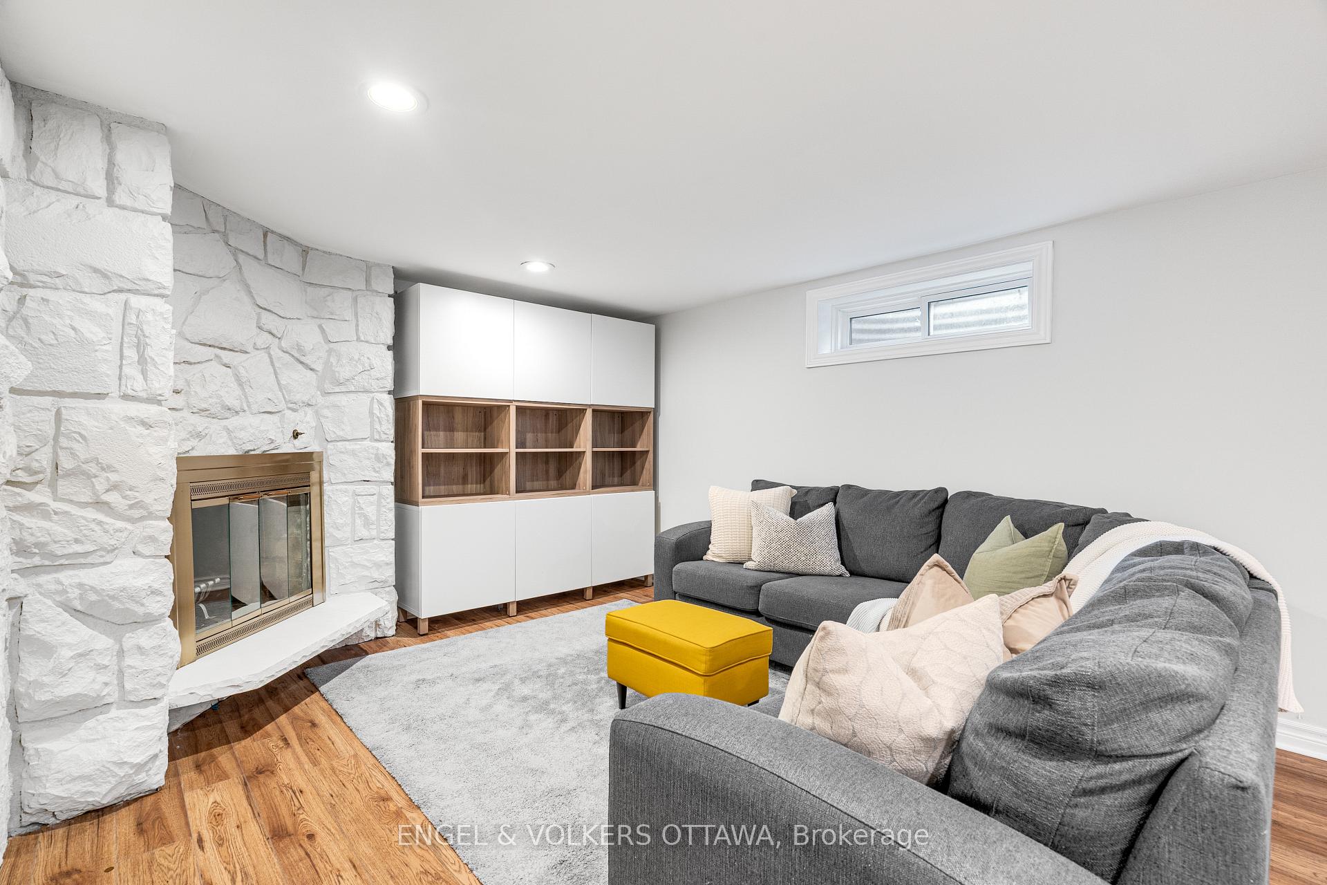 Photo 24 of 1941 Conrad Avenue, Ottawa, Guildwood Estates - Urbandale Acres — HOMEH