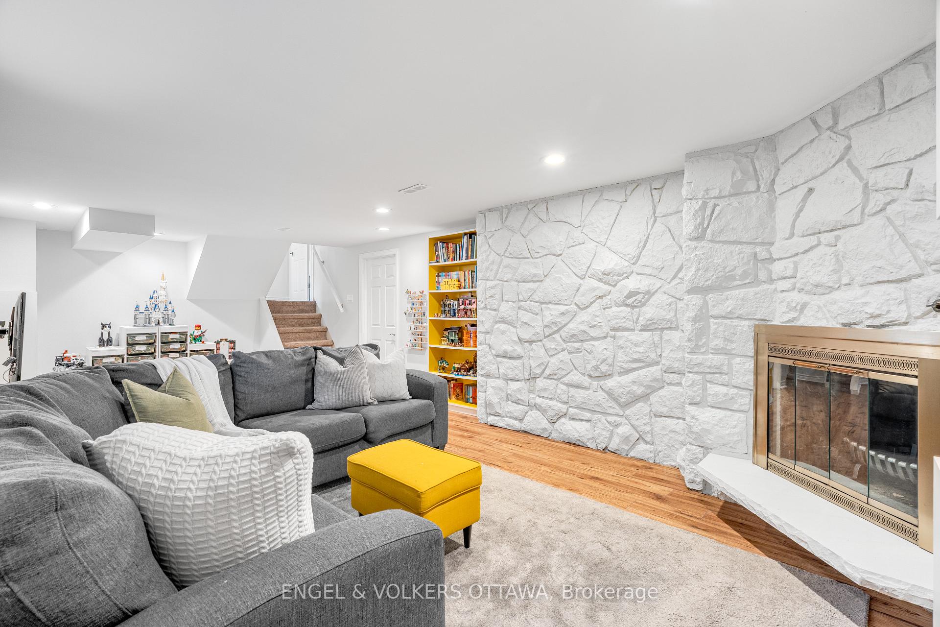 Photo 25 of 1941 Conrad Avenue, Ottawa, Guildwood Estates - Urbandale Acres — HOMEH