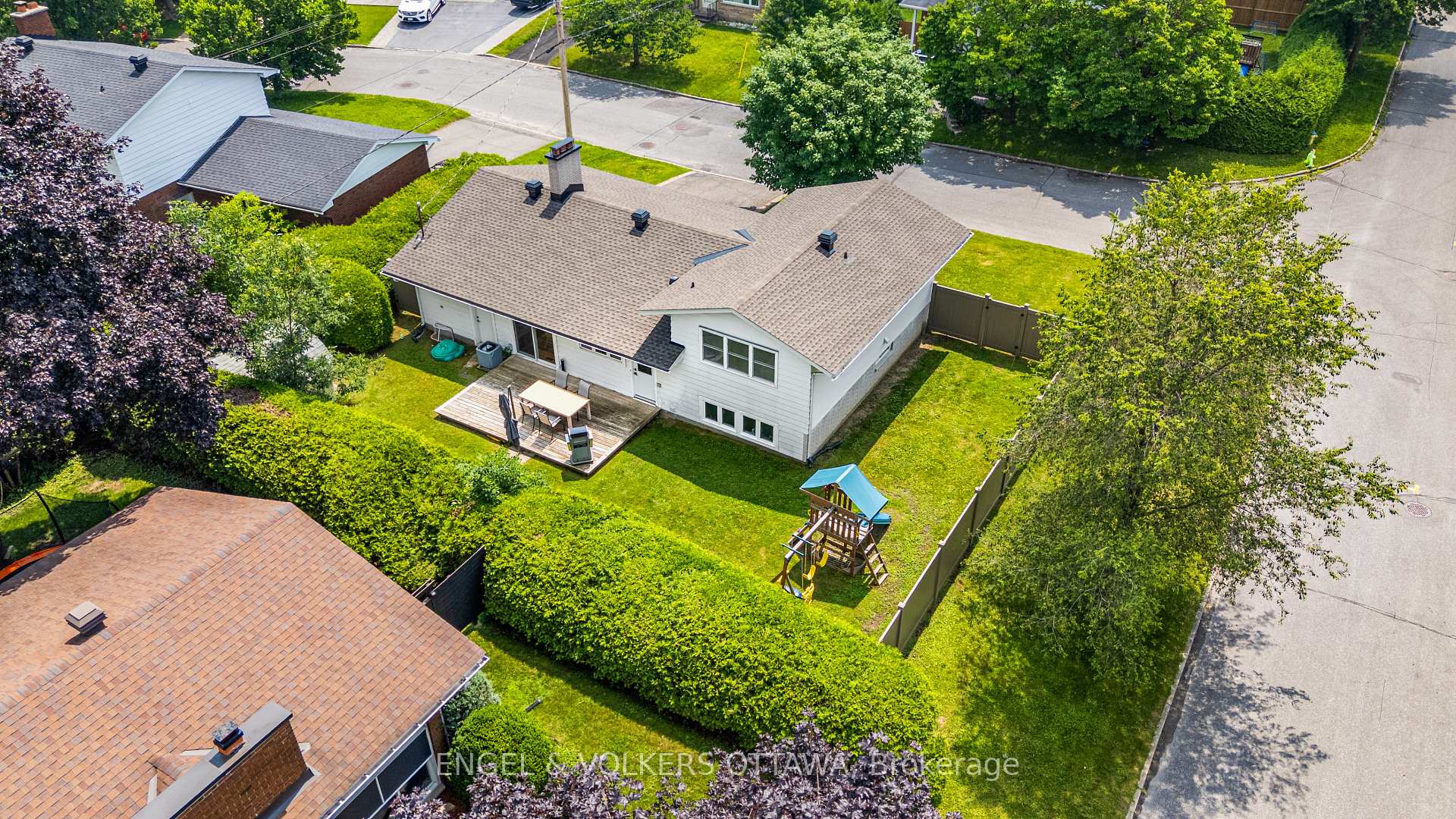 Photo 33 of 1941 Conrad Avenue, Ottawa, Guildwood Estates - Urbandale Acres — HOMEH