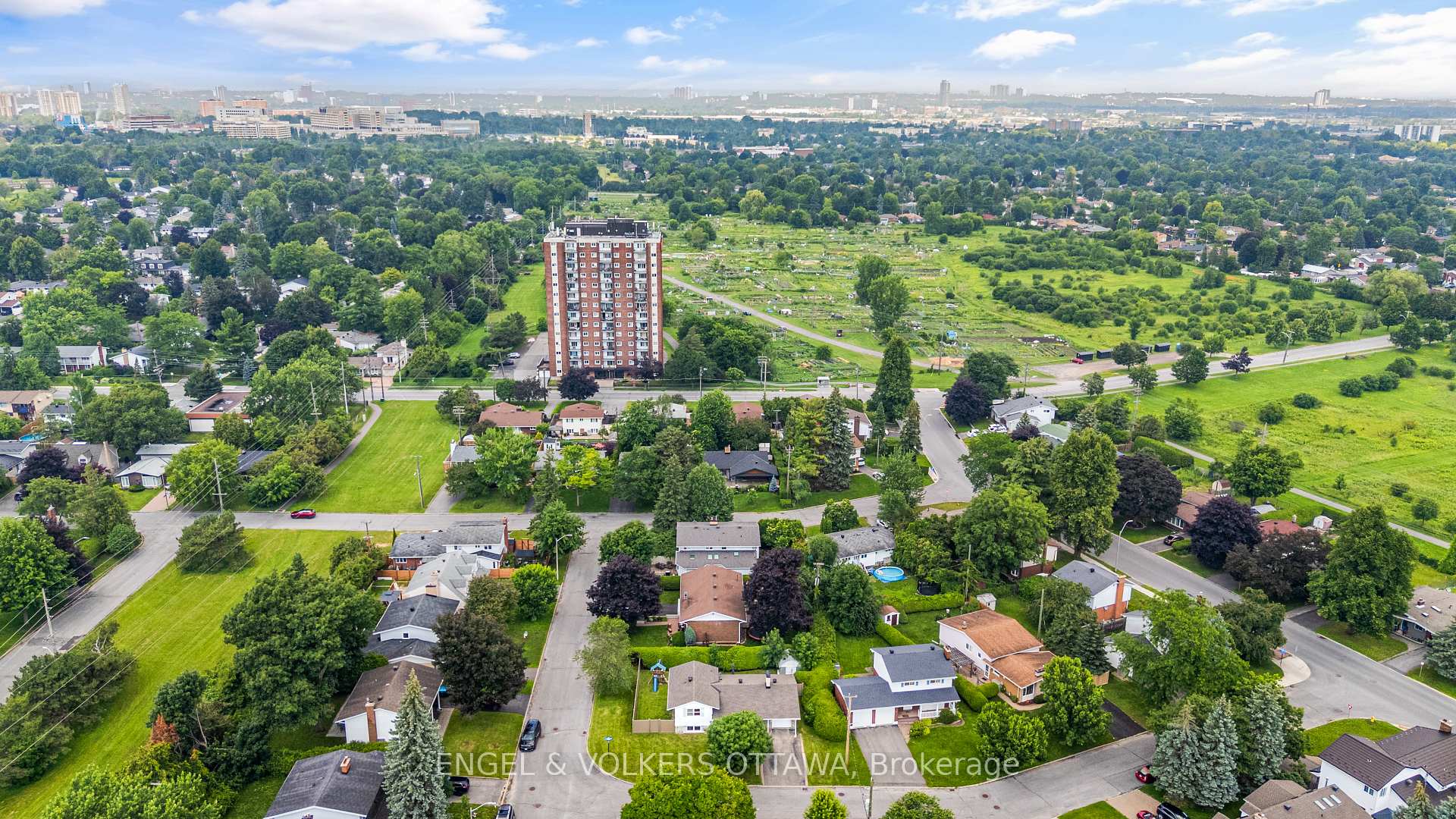 Photo 38 of 1941 Conrad Avenue, Ottawa, Guildwood Estates - Urbandale Acres — HOMEH