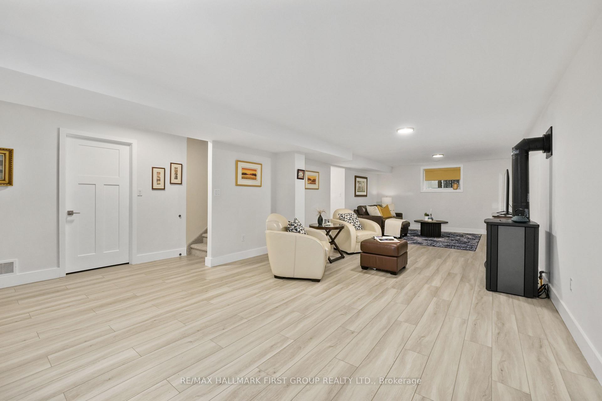 Photo 27 of 31 Mercedes Drive, Belleville, Belleville Ward — HOMEH