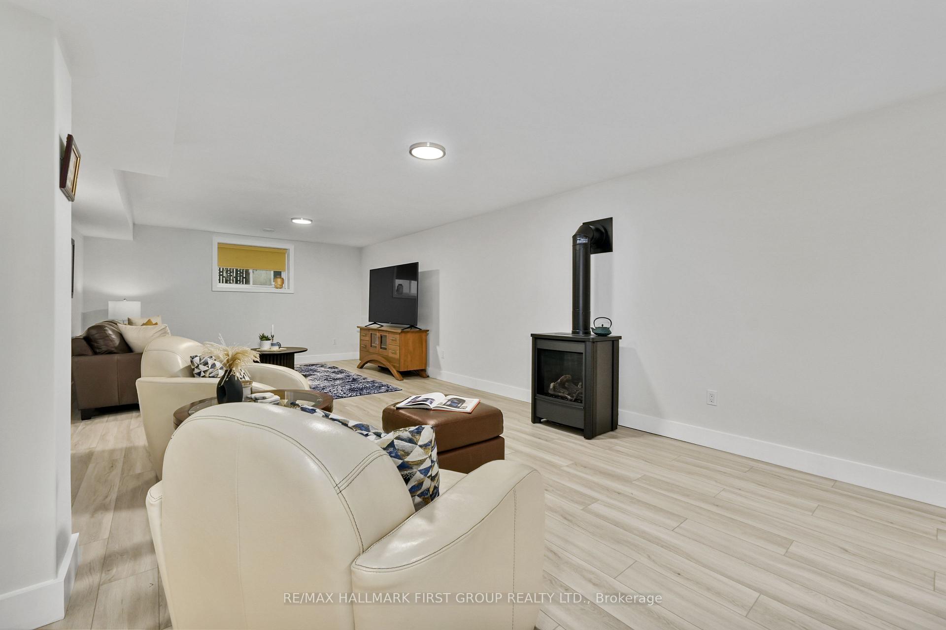 Photo 28 of 31 Mercedes Drive, Belleville, Belleville Ward — HOMEH