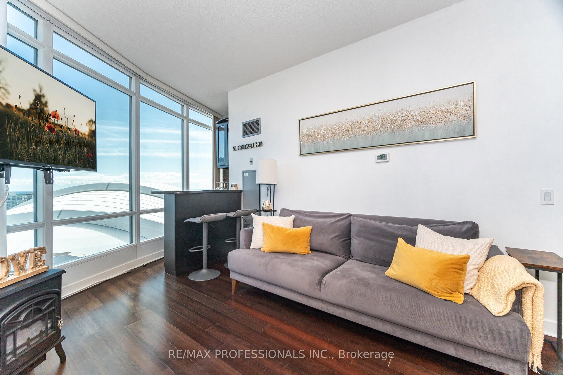 Photo 21 of Unit 3303, 361 Front Street W, Toronto, Waterfront Communities — HOMEH