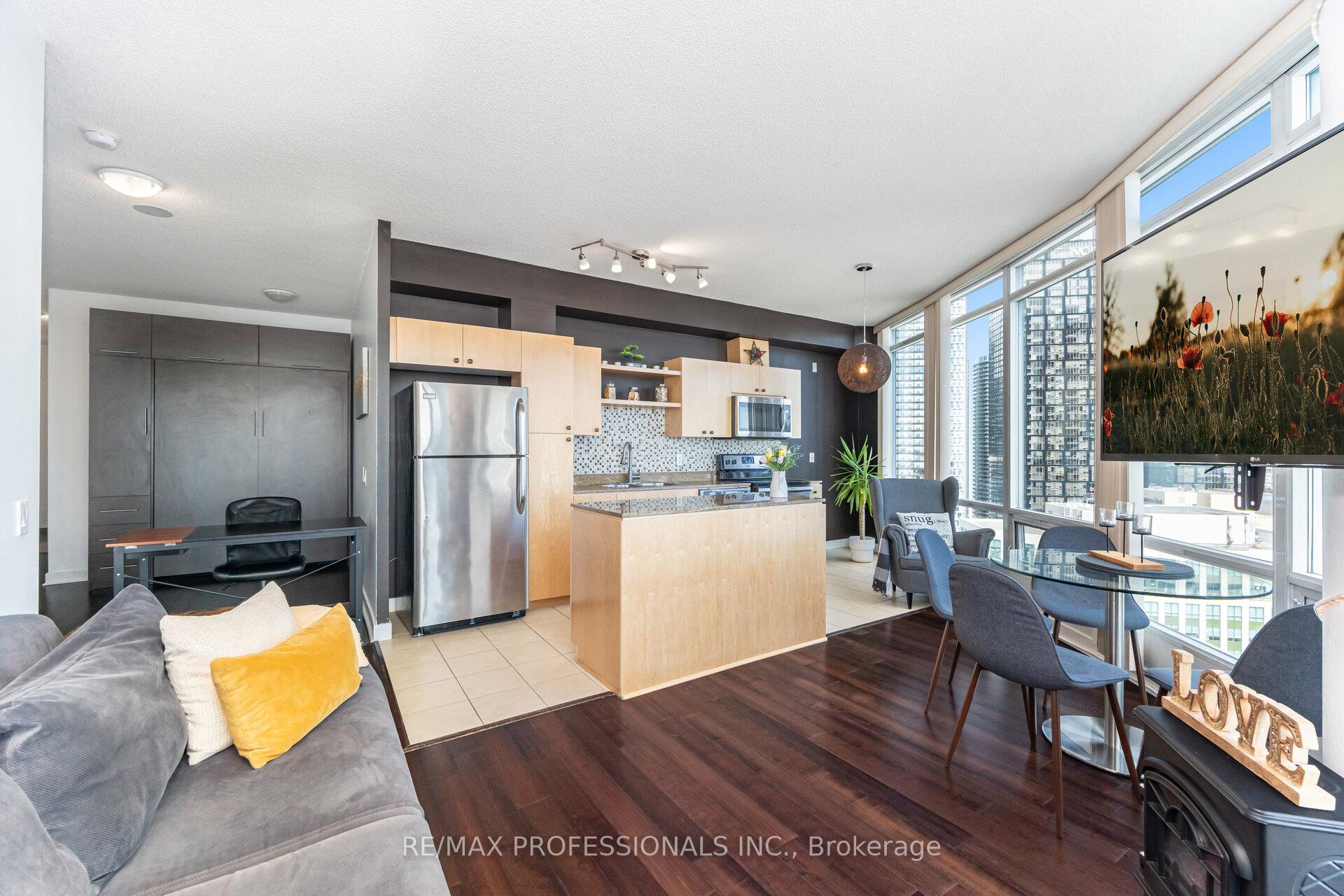 Photo 24 of Unit 3303, 361 Front Street W, Toronto, Waterfront Communities — HOMEH