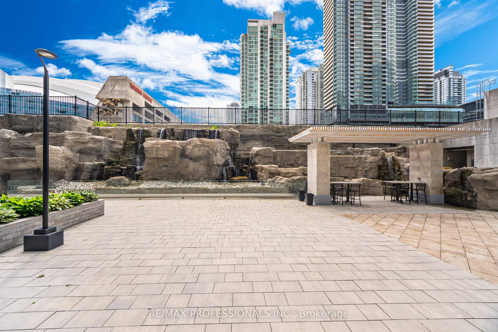 Photo 33 of Unit 3303, 361 Front Street W, Toronto, Waterfront Communities — HOMEH