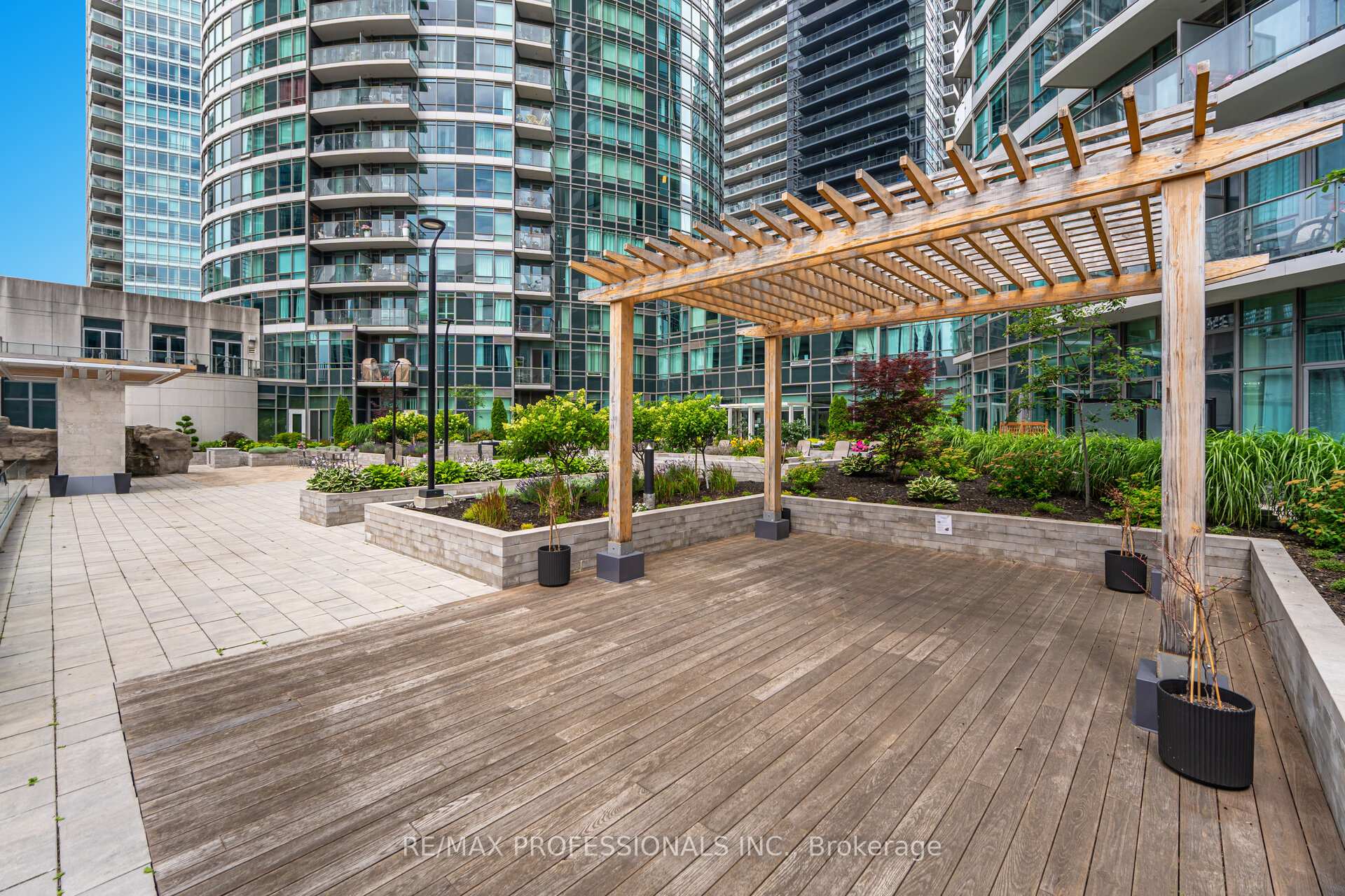 Photo 34 of Unit 3303, 361 Front Street W, Toronto, Waterfront Communities — HOMEH