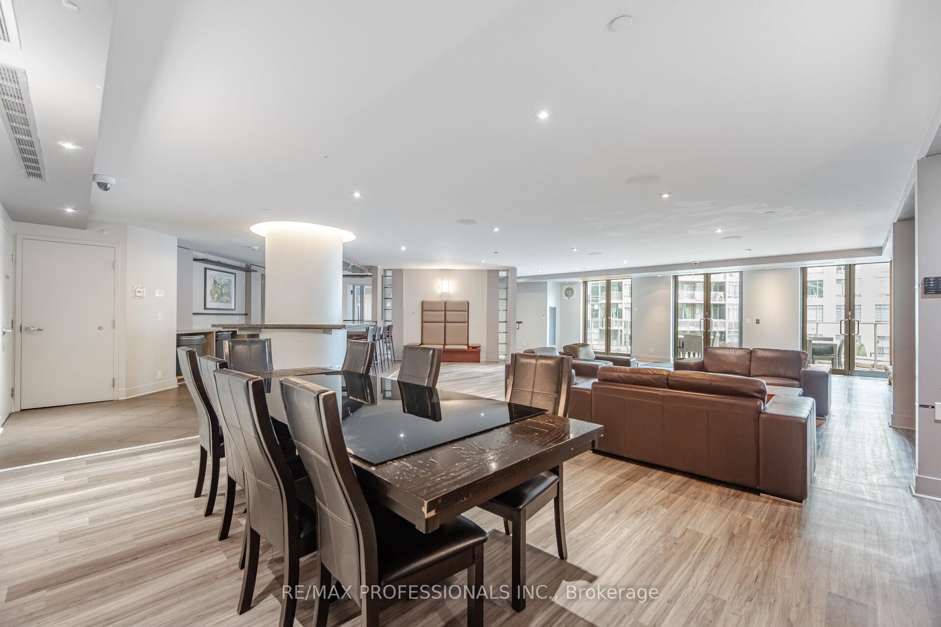 Photo 41 of Unit 3303, 361 Front Street W, Toronto, Waterfront Communities — HOMEH