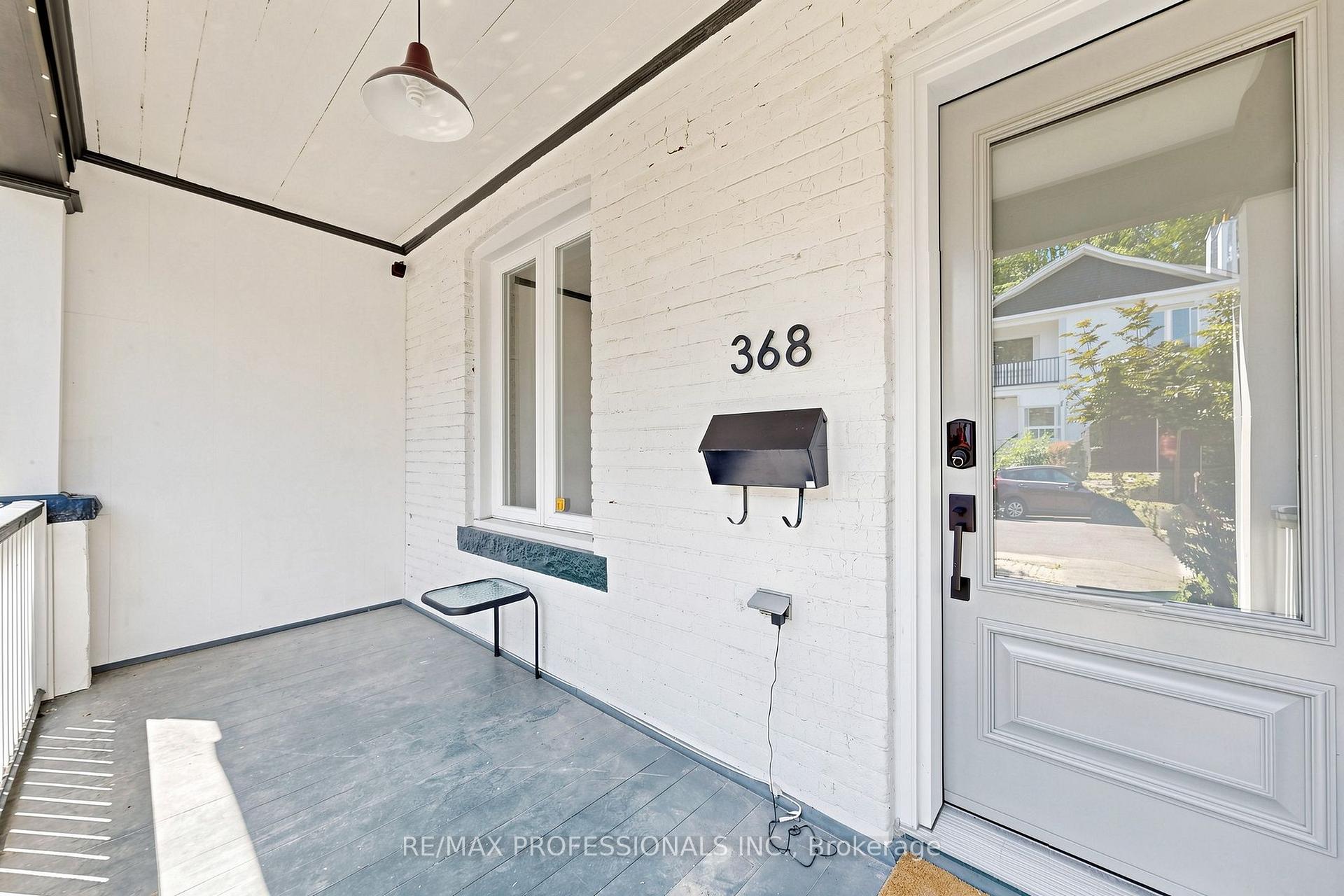 Photo 2 of 368 Howland Avenue, Toronto, Casa Loma — HOMEH