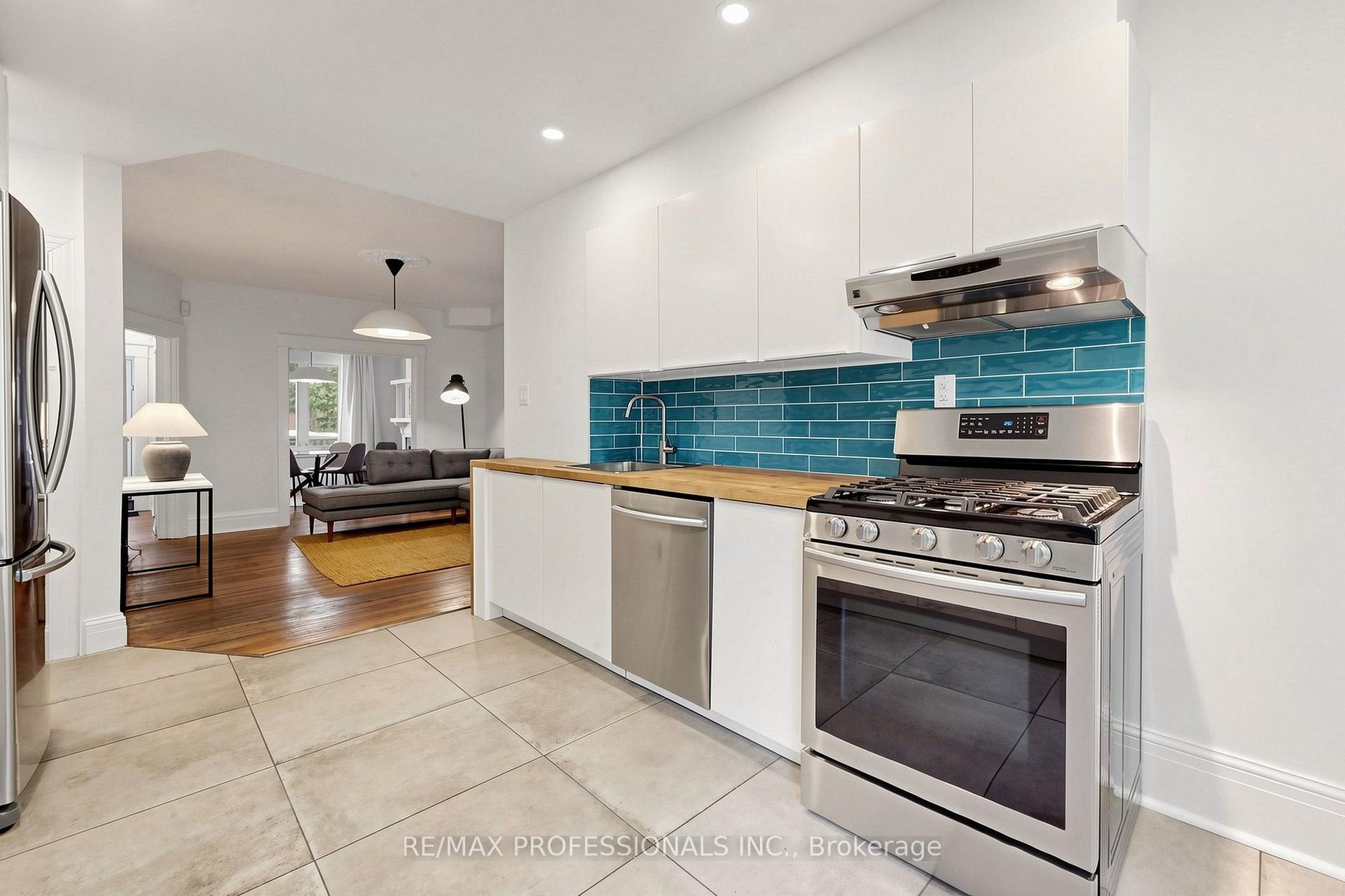 Photo 10 of 368 Howland Avenue, Toronto, Casa Loma — HOMEH
