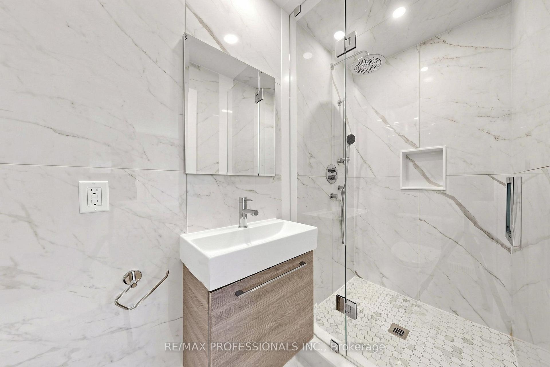 Photo 24 of 368 Howland Avenue, Toronto, Casa Loma — HOMEH