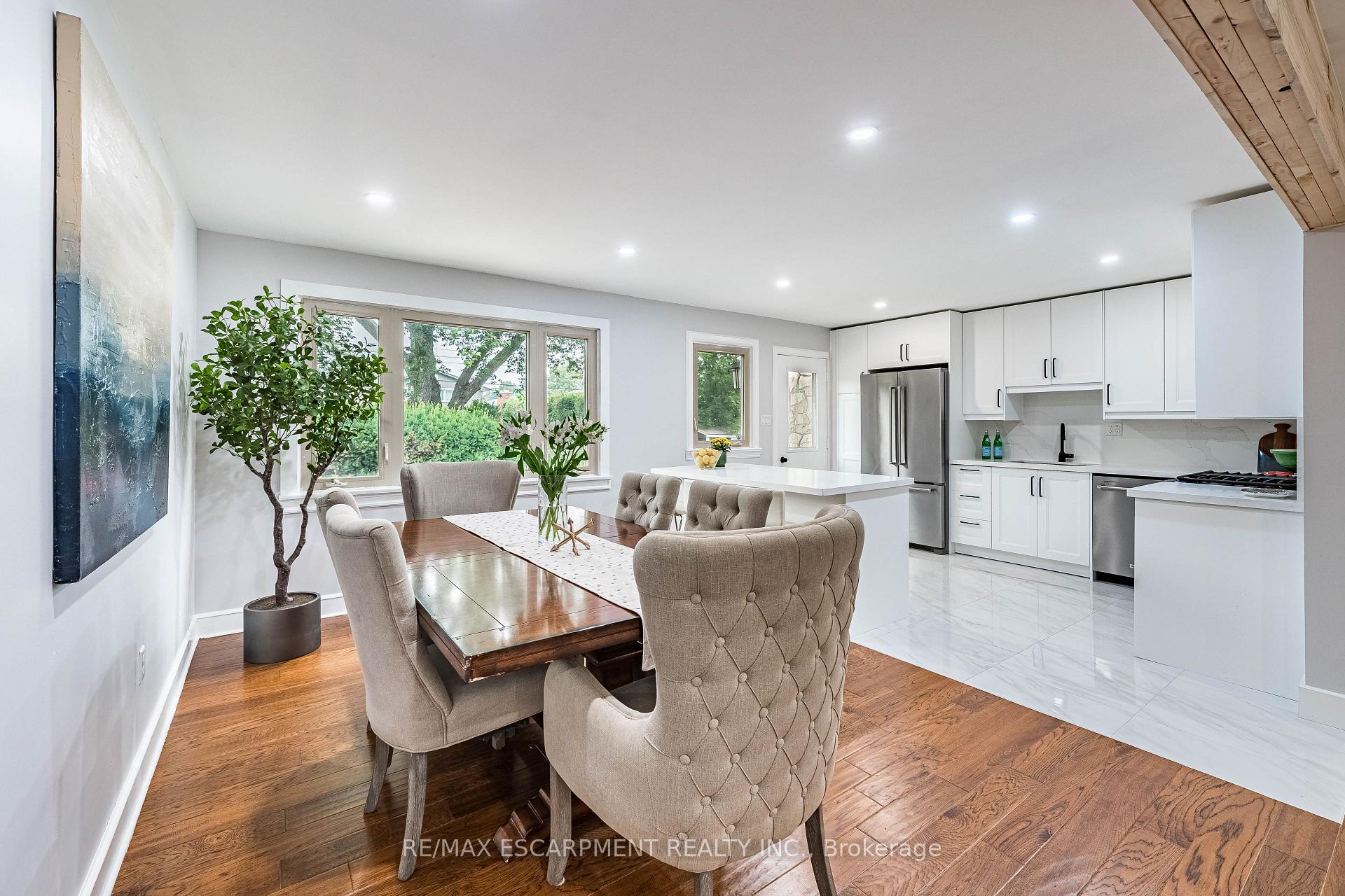 Photo 16 of 9 Hilts Drive, Hamilton, Stoney Creek — HOMEH