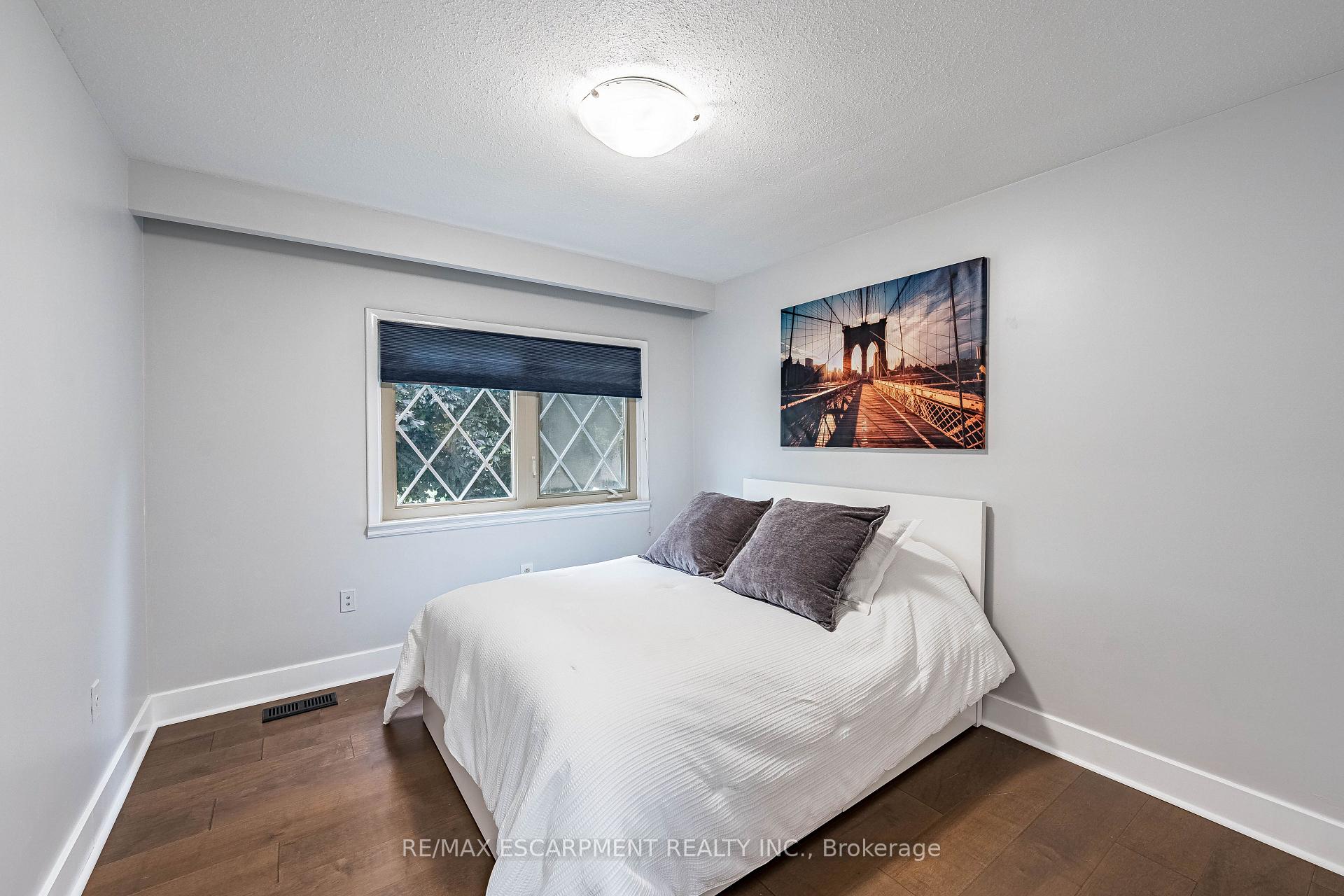 Photo 26 of 9 Hilts Drive, Hamilton, Stoney Creek — HOMEH