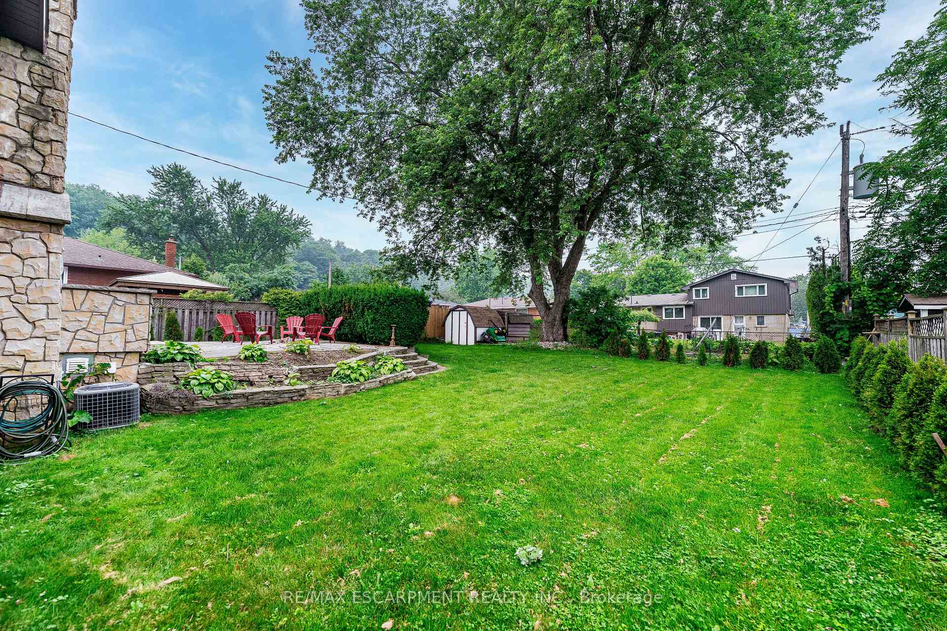 Photo 35 of 9 Hilts Drive, Hamilton, Stoney Creek — HOMEH