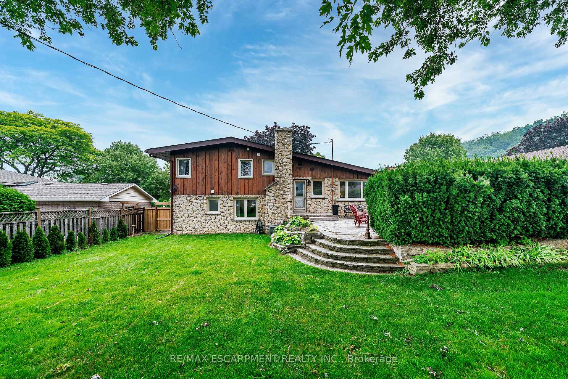 Photo 38 of 9 Hilts Drive, Hamilton, Stoney Creek — HOMEH