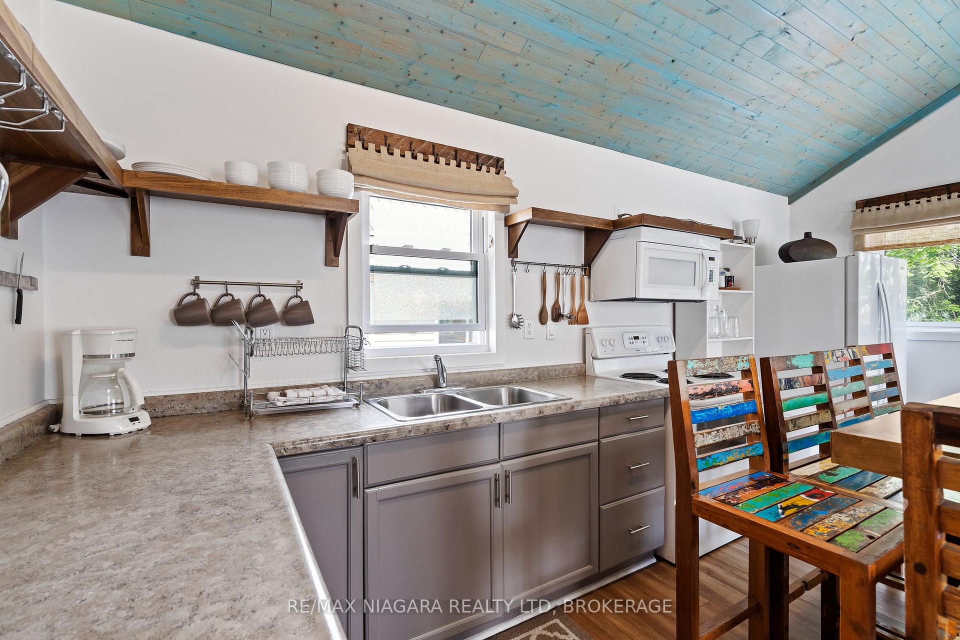 Photo 21 of 12343 Lakeshore Road, Wainfleet, Lakeshore — HOMEH