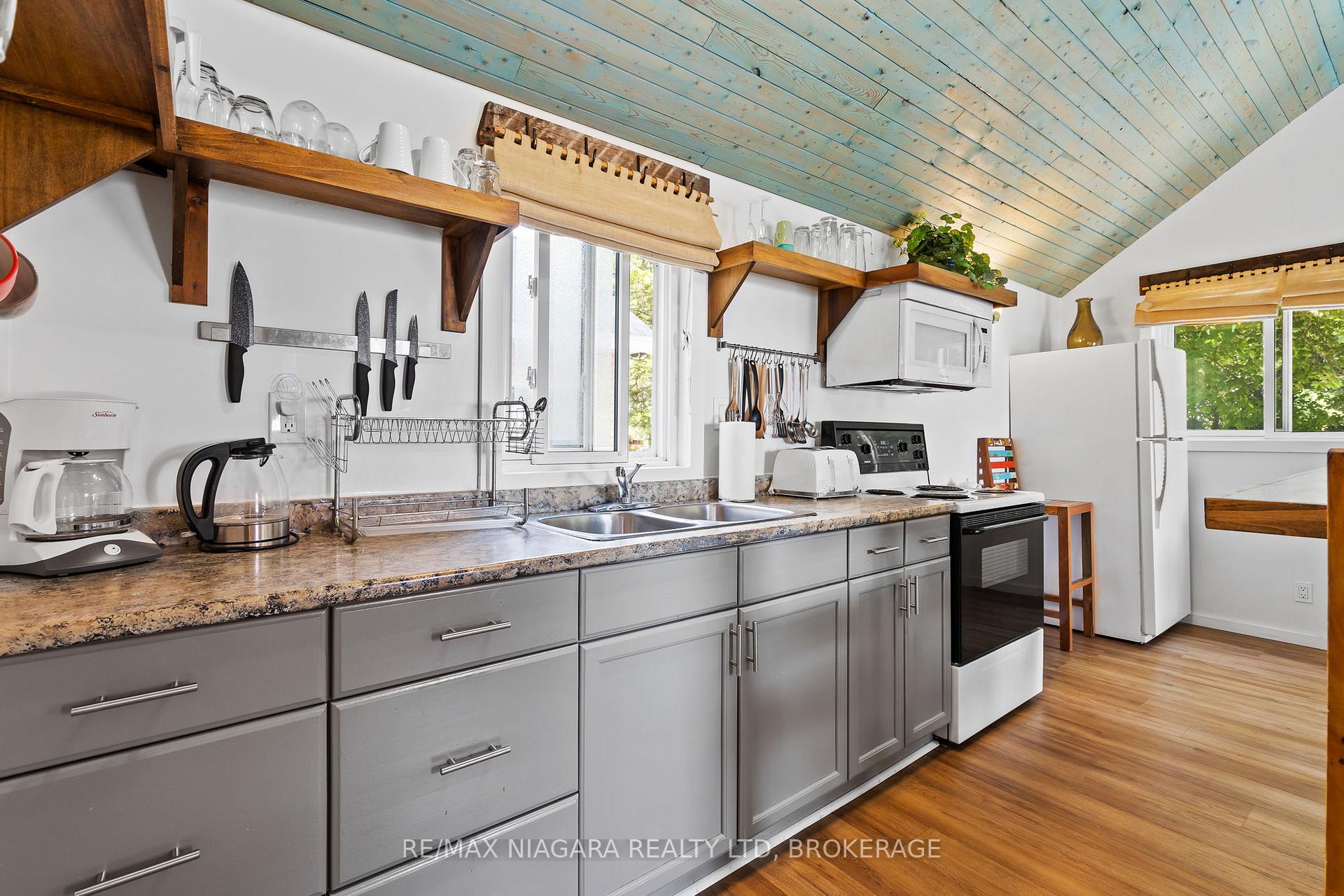 Photo 37 of 12343 Lakeshore Road, Wainfleet, Lakeshore — HOMEH