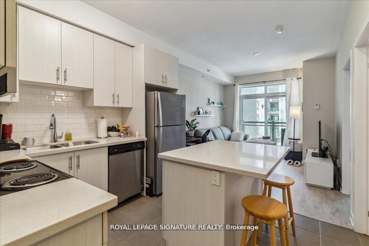 Photo 5 of Unit 331, 2486 Old Bronte Road, Oakville, Westmount — HOMEH