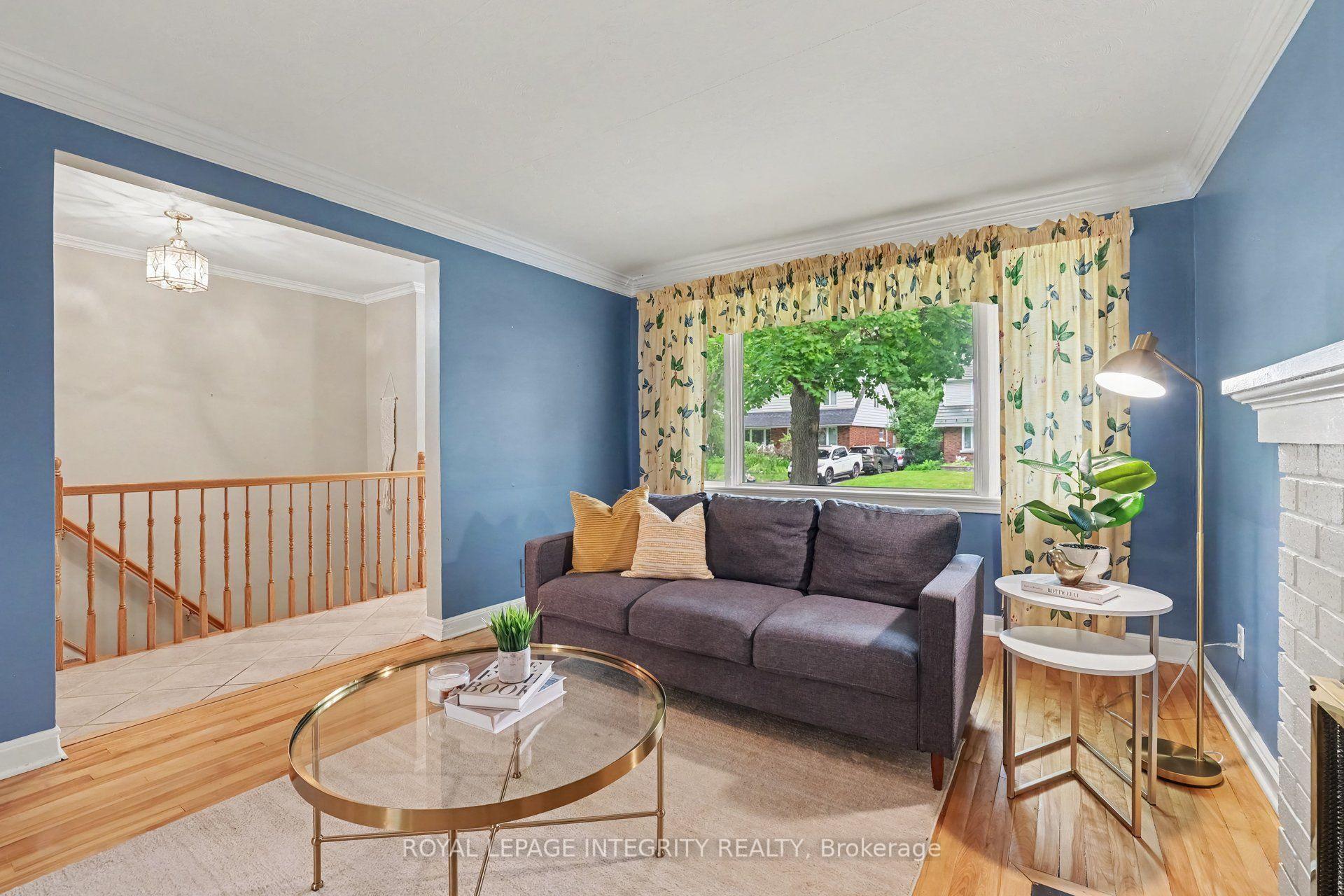 Photo 9 of 2076 Niagara Drive, Ottawa, Applewood Acres — HOMEH