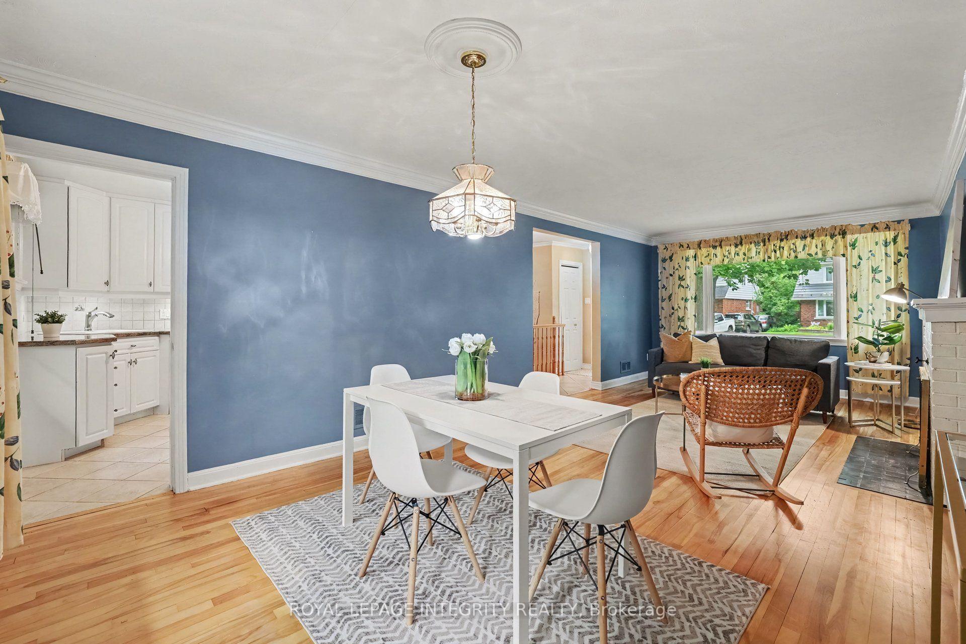 Photo 14 of 2076 Niagara Drive, Ottawa, Applewood Acres — HOMEH