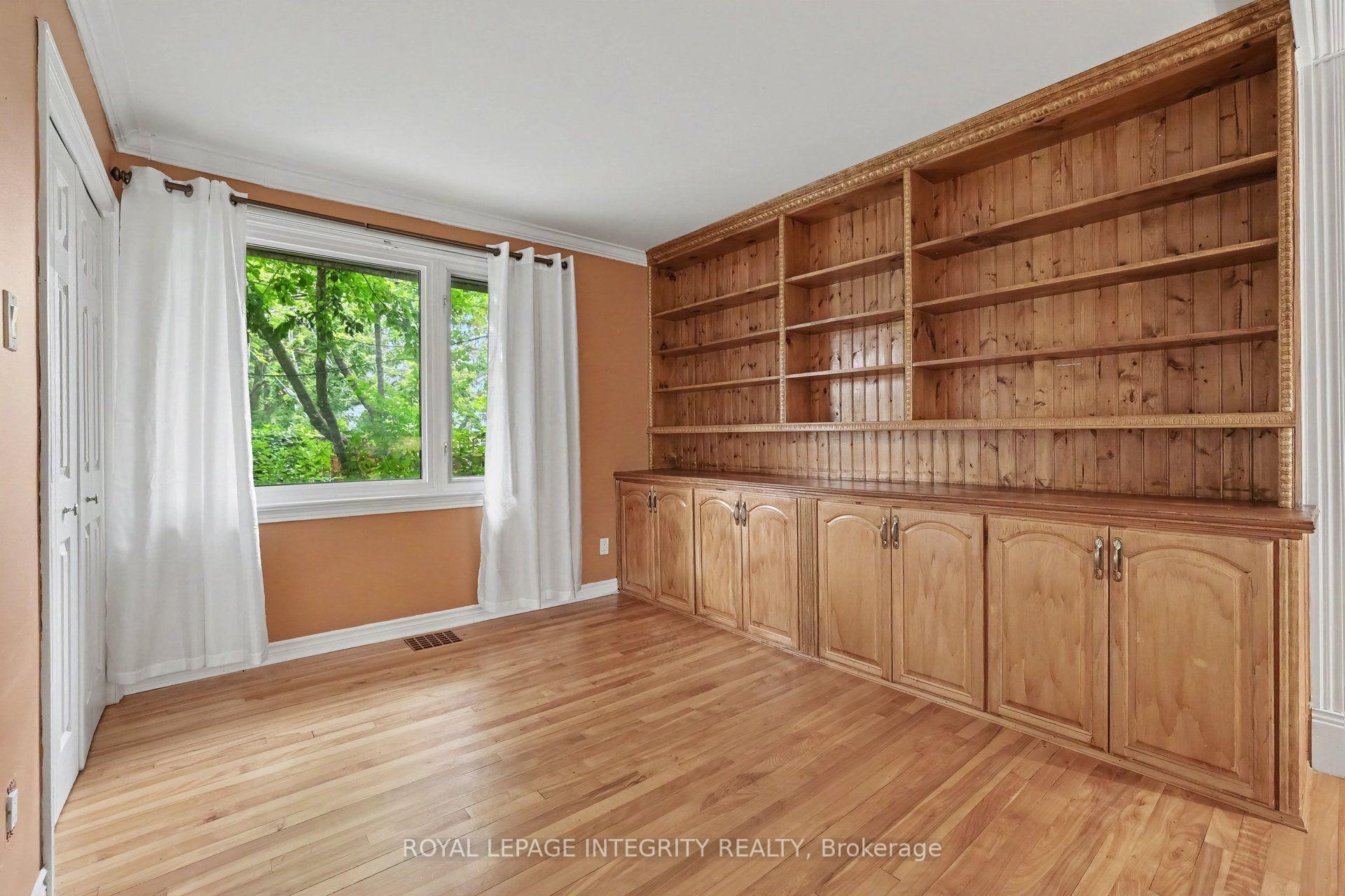 Photo 23 of 2076 Niagara Drive, Ottawa, Applewood Acres — HOMEH