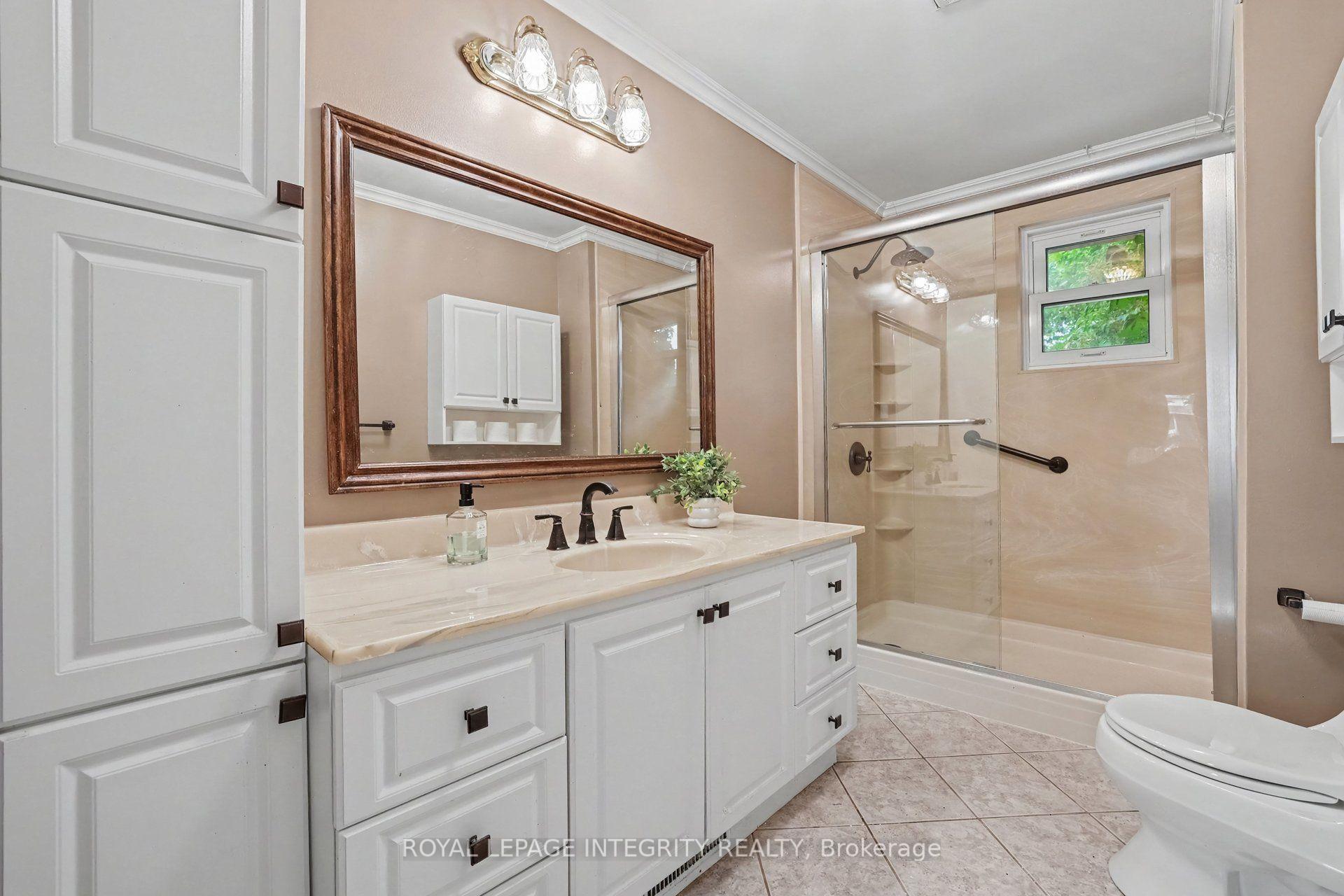 Photo 24 of 2076 Niagara Drive, Ottawa, Applewood Acres — HOMEH
