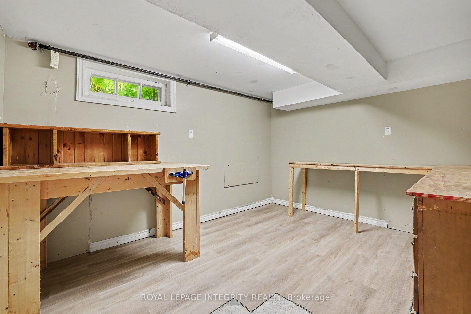 Photo 29 of 2076 Niagara Drive, Ottawa, Applewood Acres — HOMEH