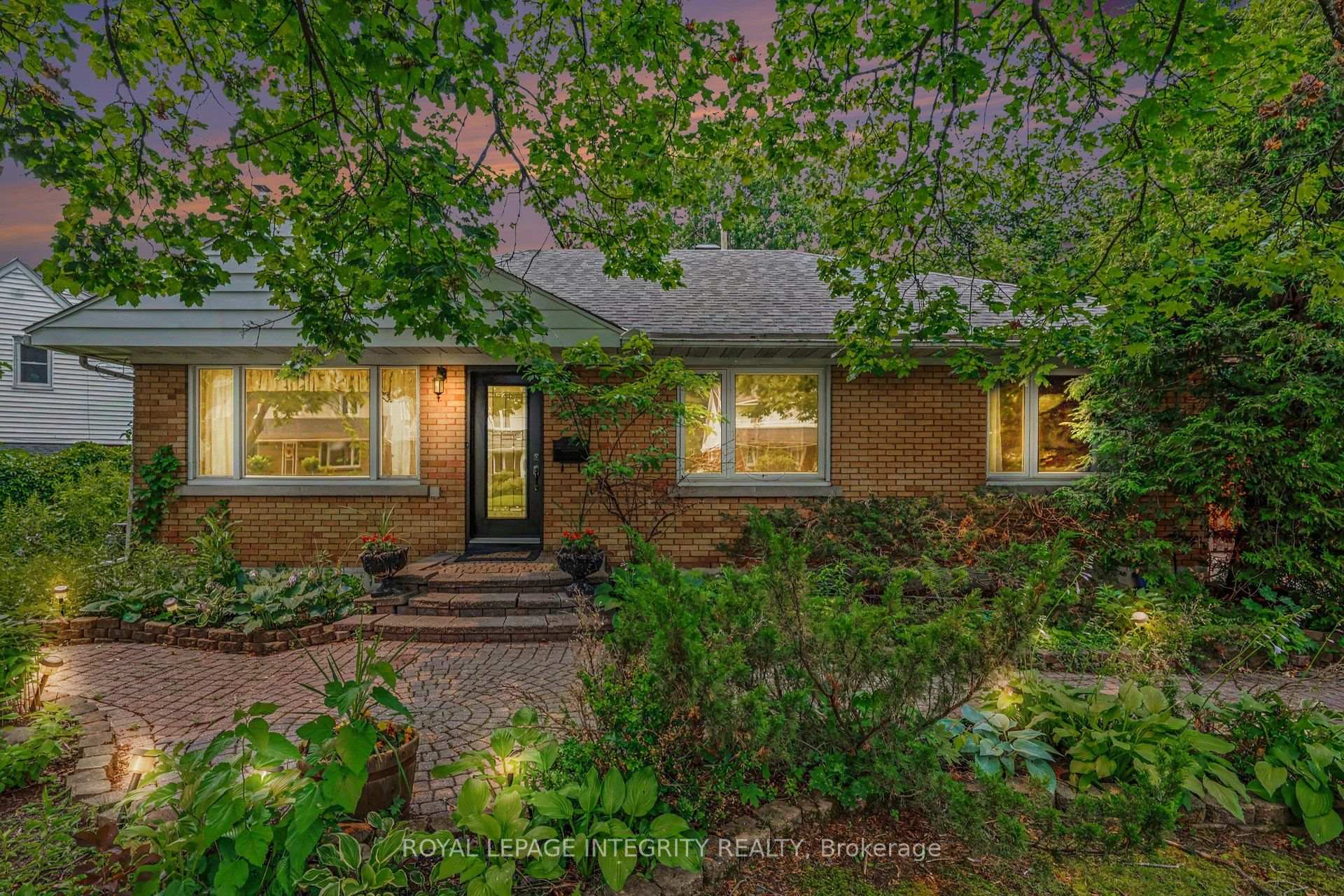 Photo 38 of 2076 Niagara Drive, Ottawa, Applewood Acres — HOMEH