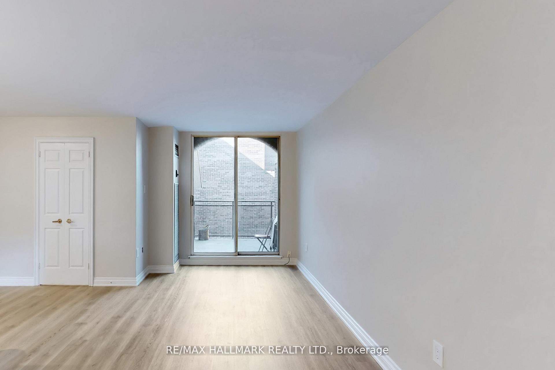 Photo 8 of Unit 316, 16 Elgin Street, Markham, Thornhill — HOMEH