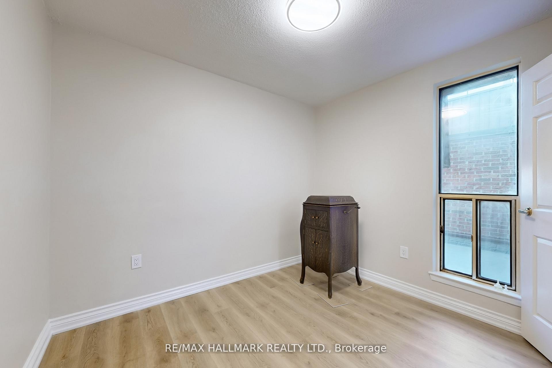 Photo 11 of Unit 316, 16 Elgin Street, Markham, Thornhill — HOMEH