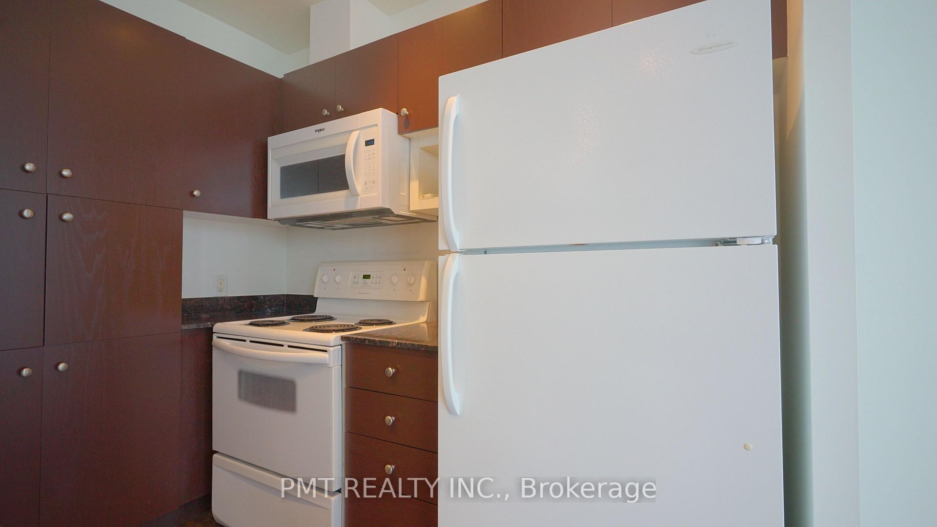 Photo 6 of Unit 2401, 208 Queens Quay W, Toronto, Waterfront Communities — HOMEH