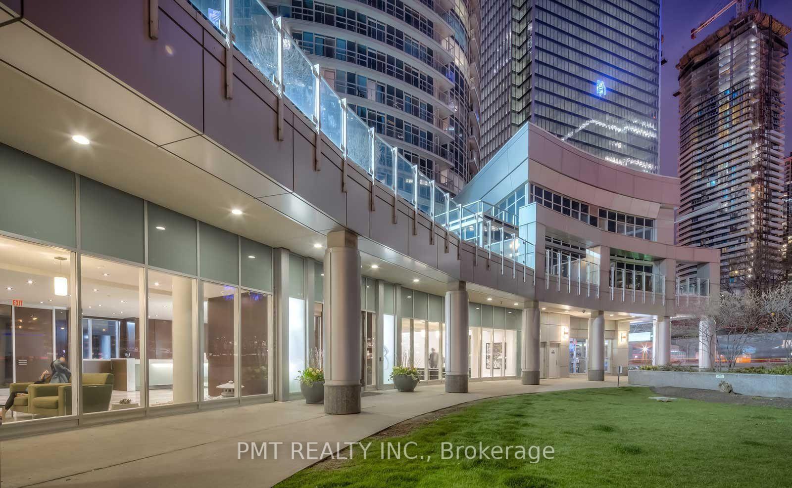 Photo 19 of Unit 2401, 208 Queens Quay W, Toronto, Waterfront Communities — HOMEH