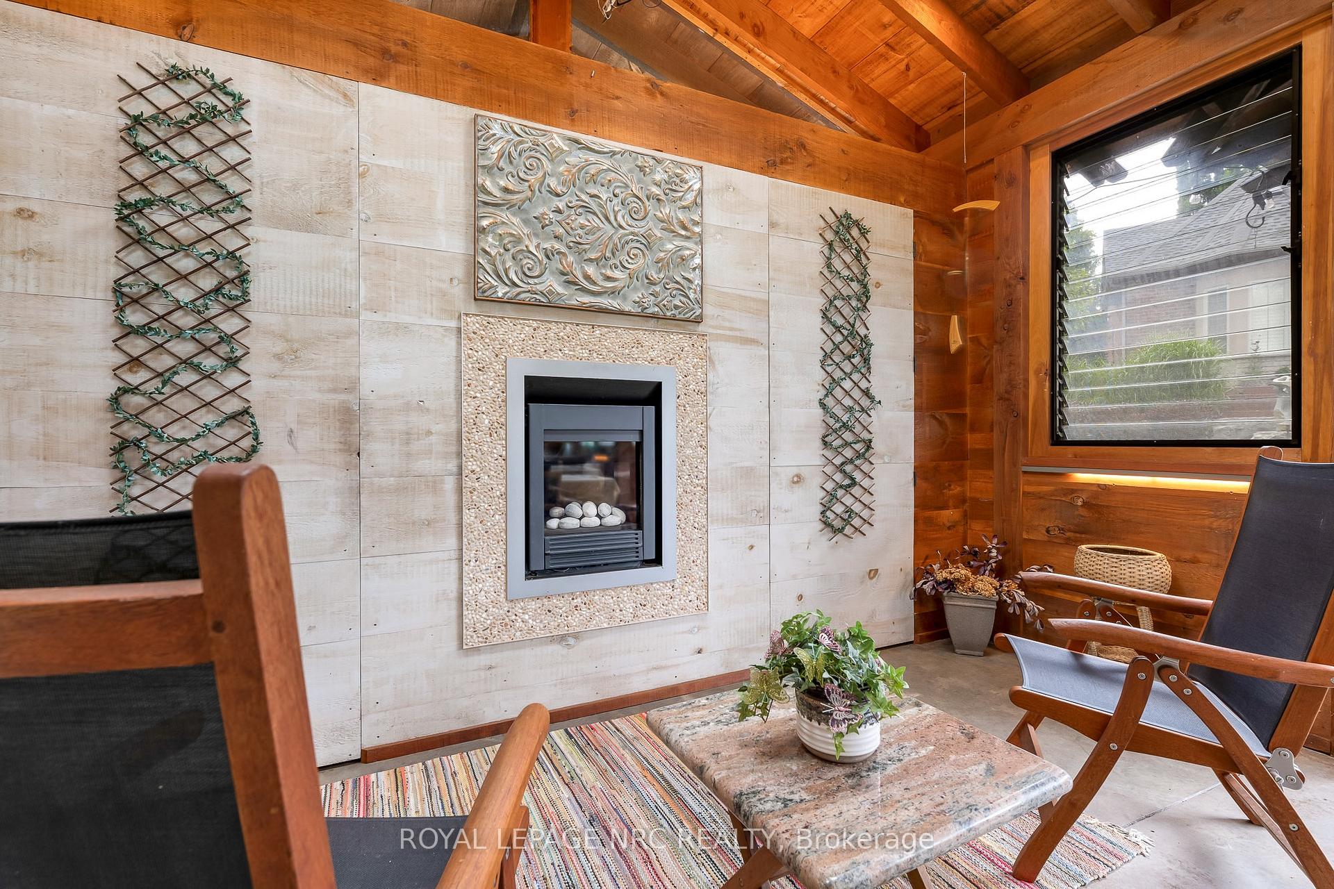 Photo 7 of 1323 Effingham Street, Pelham, Fonthill — HOMEH