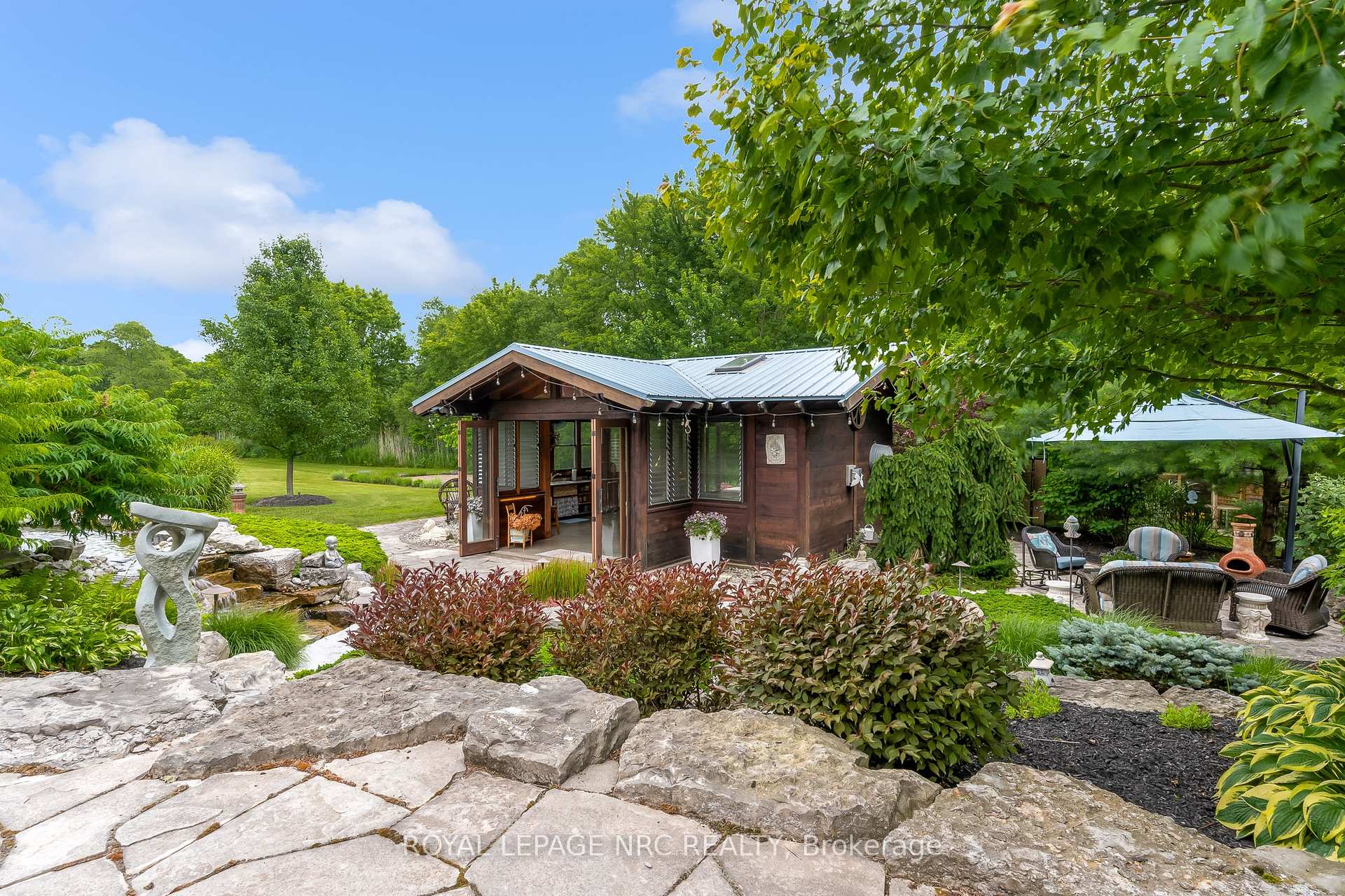 Photo 11 of 1323 Effingham Street, Pelham, Fonthill — HOMEH