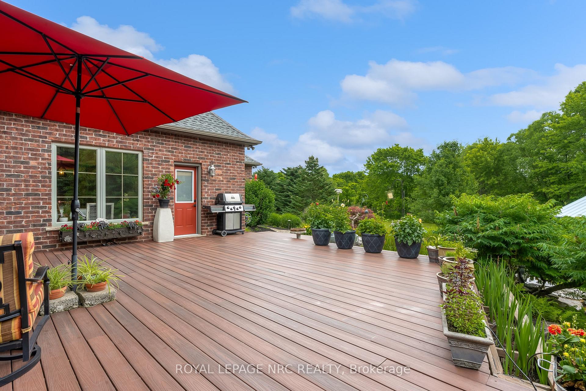 Photo 13 of 1323 Effingham Street, Pelham, Fonthill — HOMEH