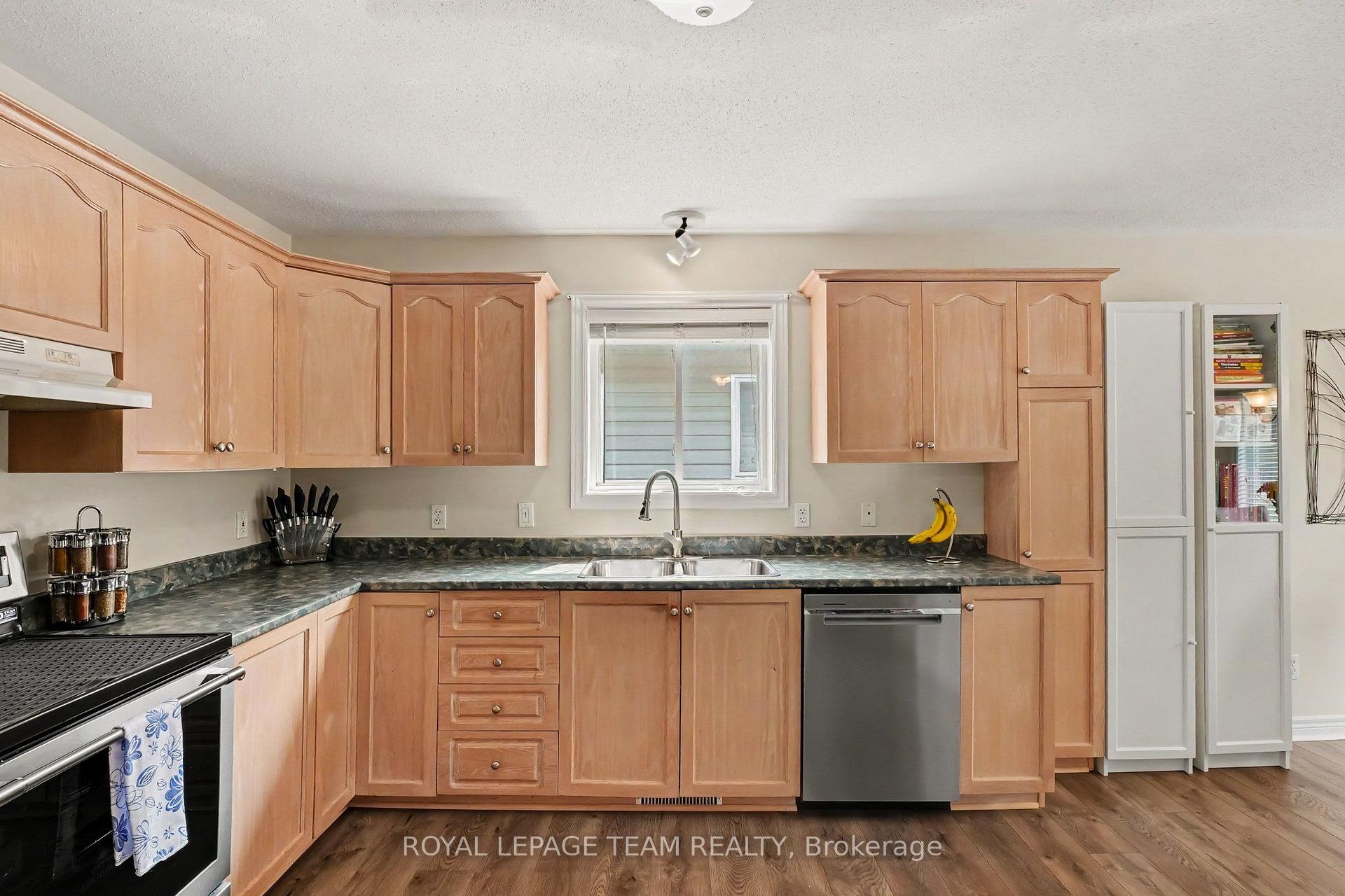 Photo 12 of 33 Prime Place, Carleton Place, Carleton Place — HOMEH