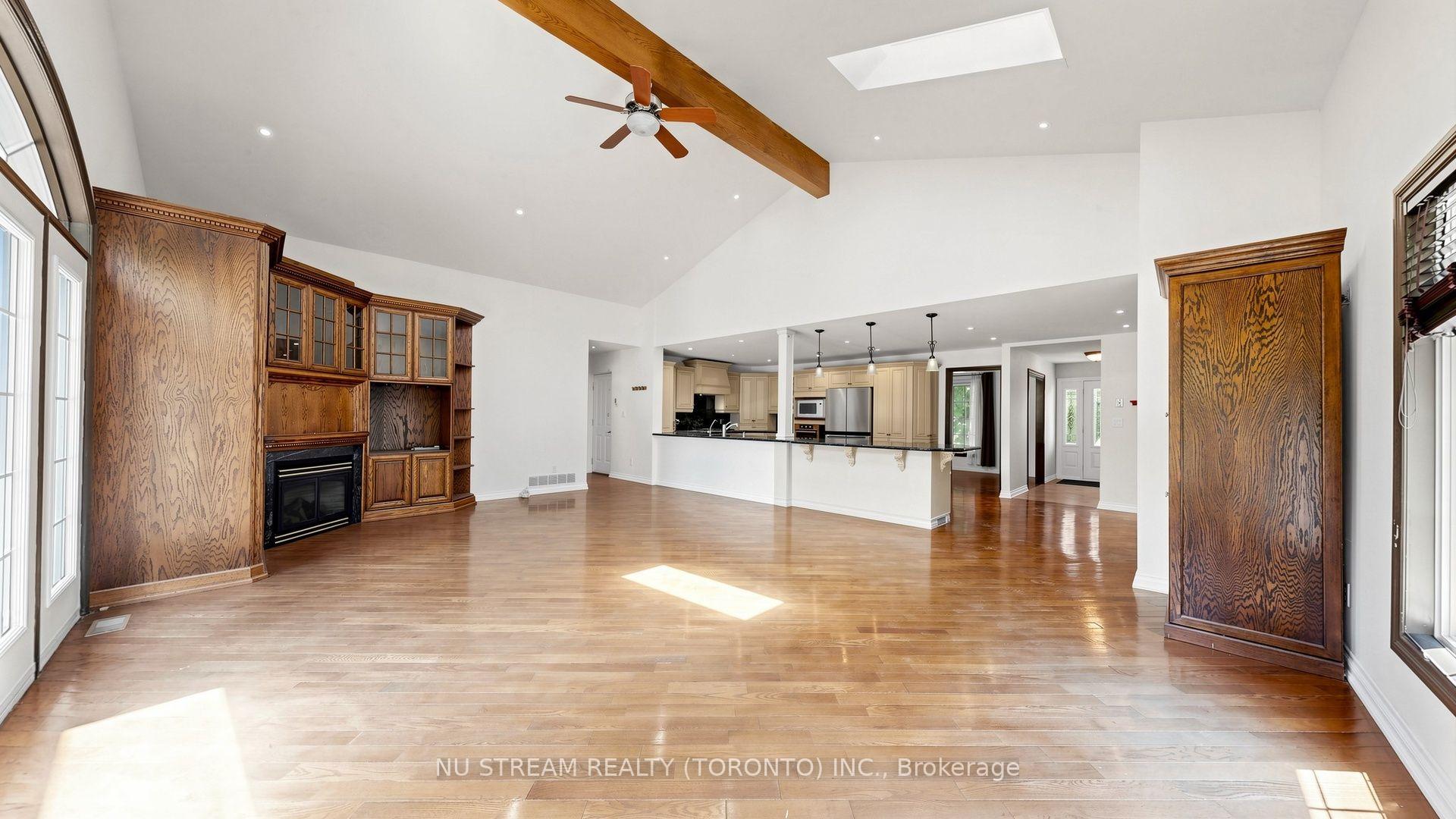 Photo 10 of 20 Blackforest Drive, Richmond Hill, Oak Ridges — HOMEH