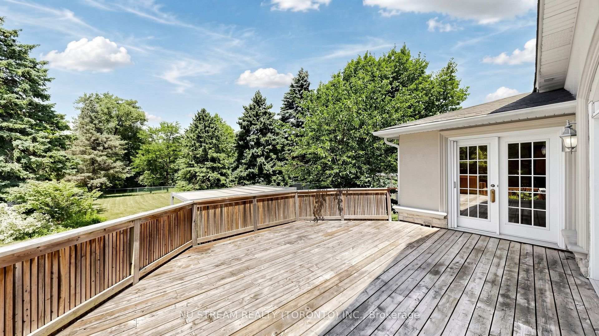 Photo 28 of 20 Blackforest Drive, Richmond Hill, Oak Ridges — HOMEH