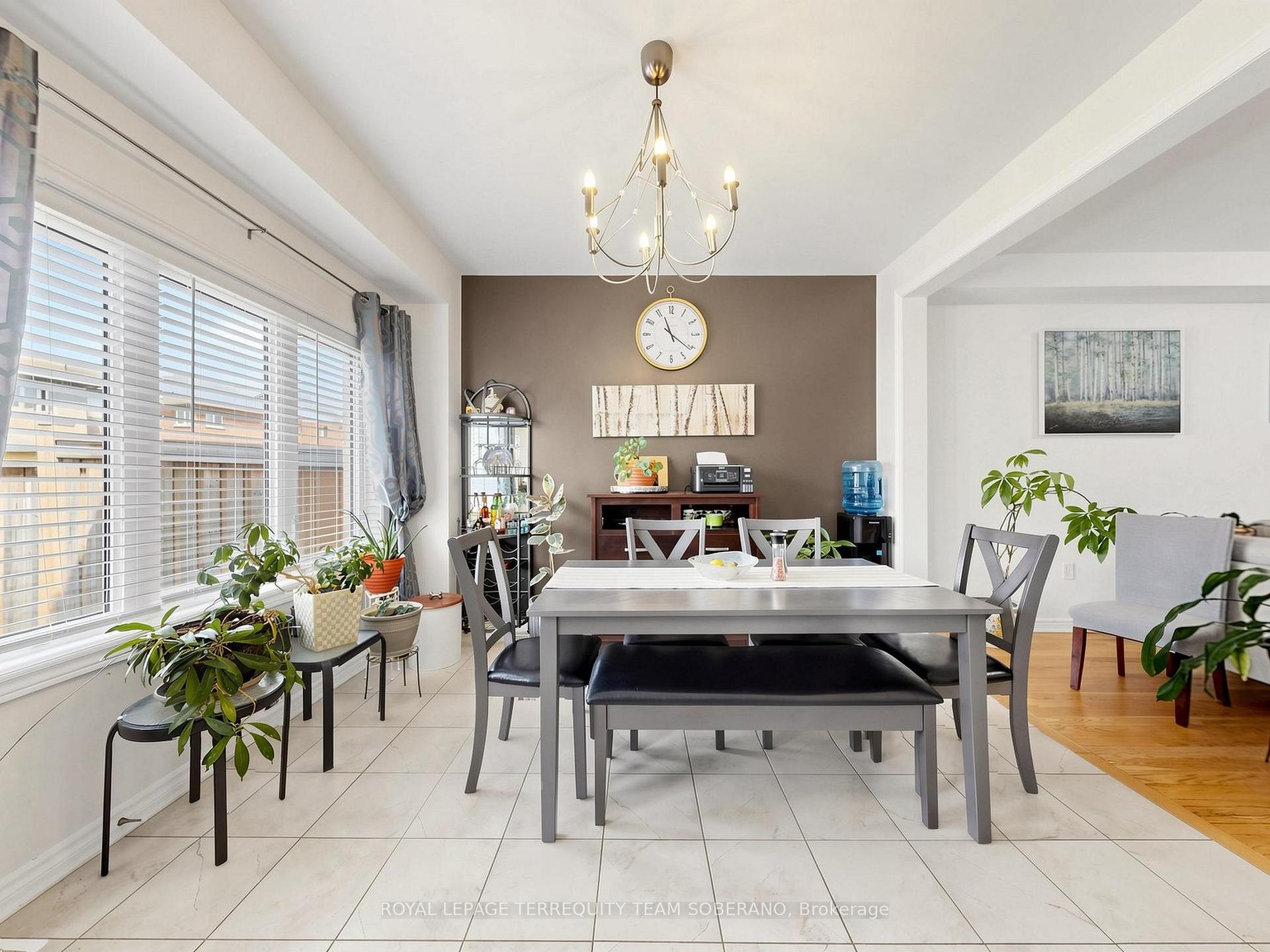 Photo 14 of 1516 Farrow Crescent, Innisfil, Alcona — HOMEH