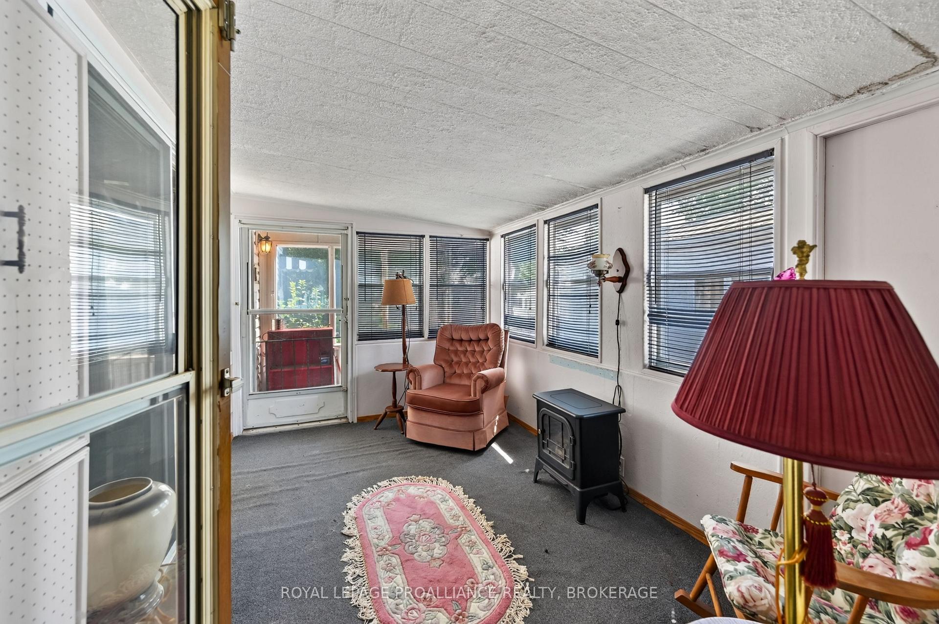 Photo 20 of 39 Worthington Way, Kingston, Rideau — HOMEH