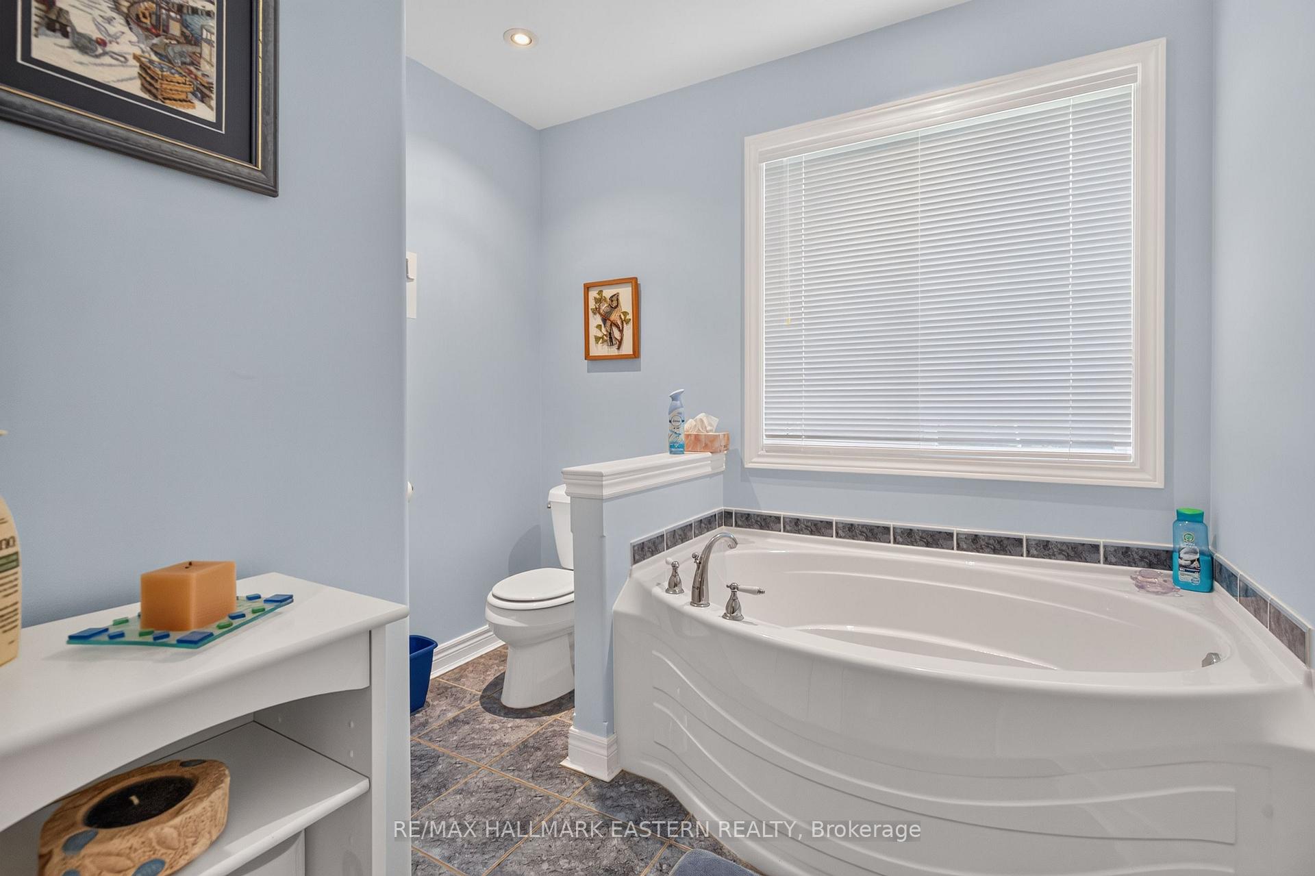 Photo 32 of 734 Duffus Drive, Selwyn — HOMEH