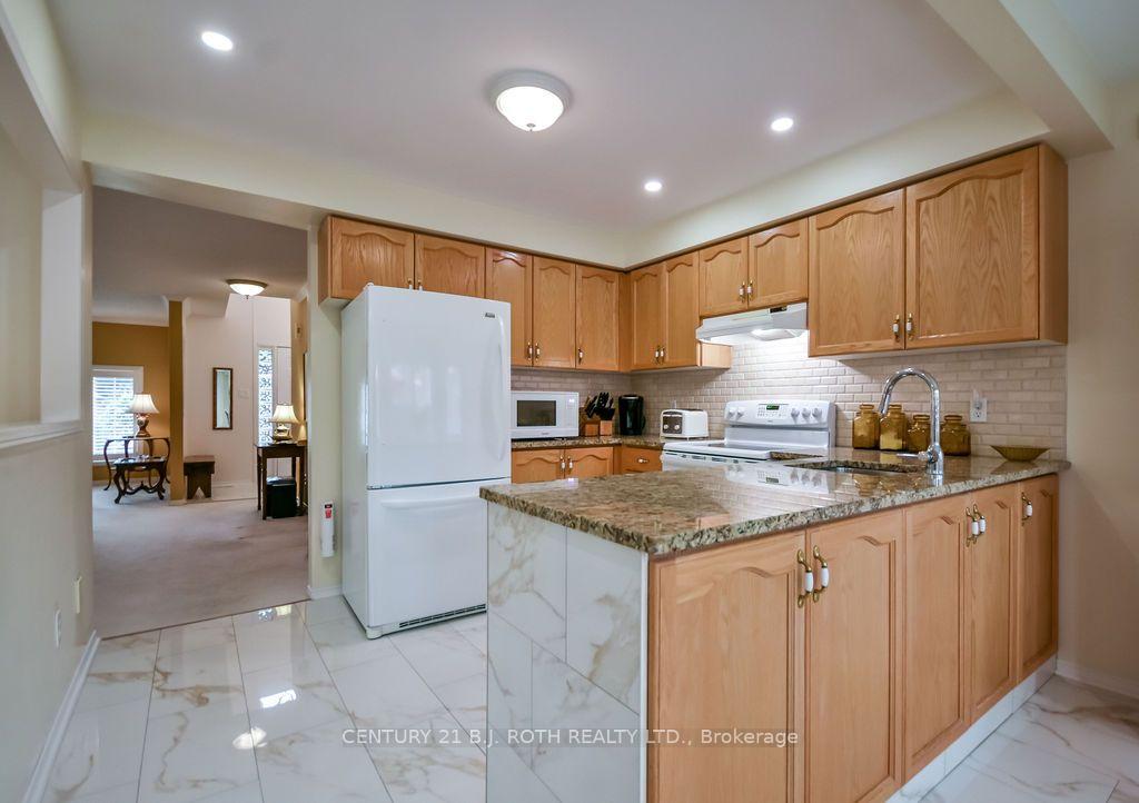 Photo 9 of 62 Benson Drive, Barrie, Northwest — HOMEH