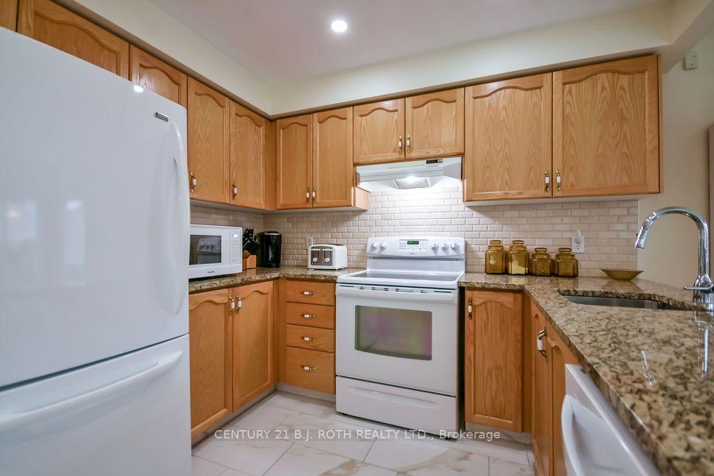 Photo 10 of 62 Benson Drive, Barrie, Northwest — HOMEH