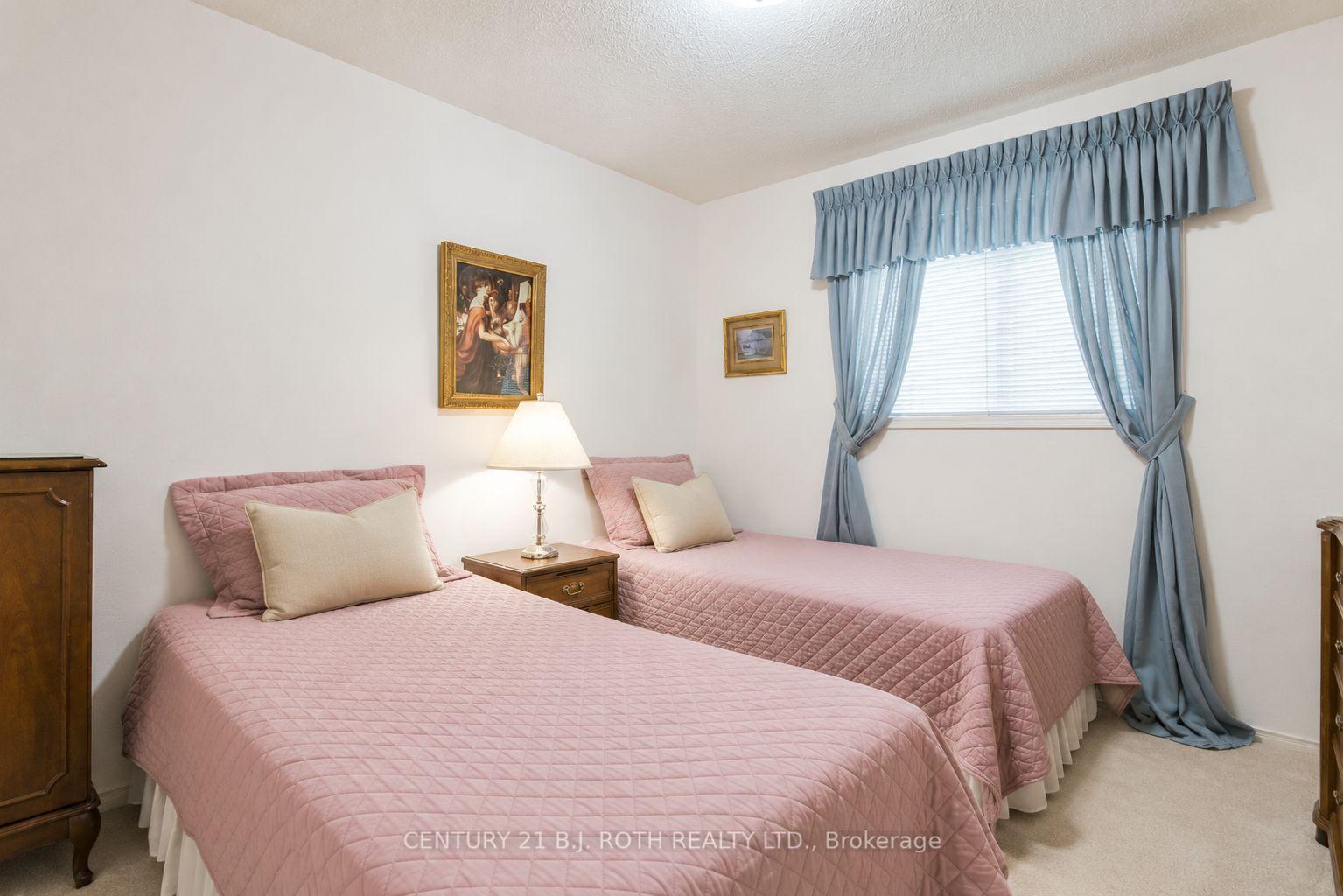 Photo 20 of 62 Benson Drive, Barrie, Northwest — HOMEH