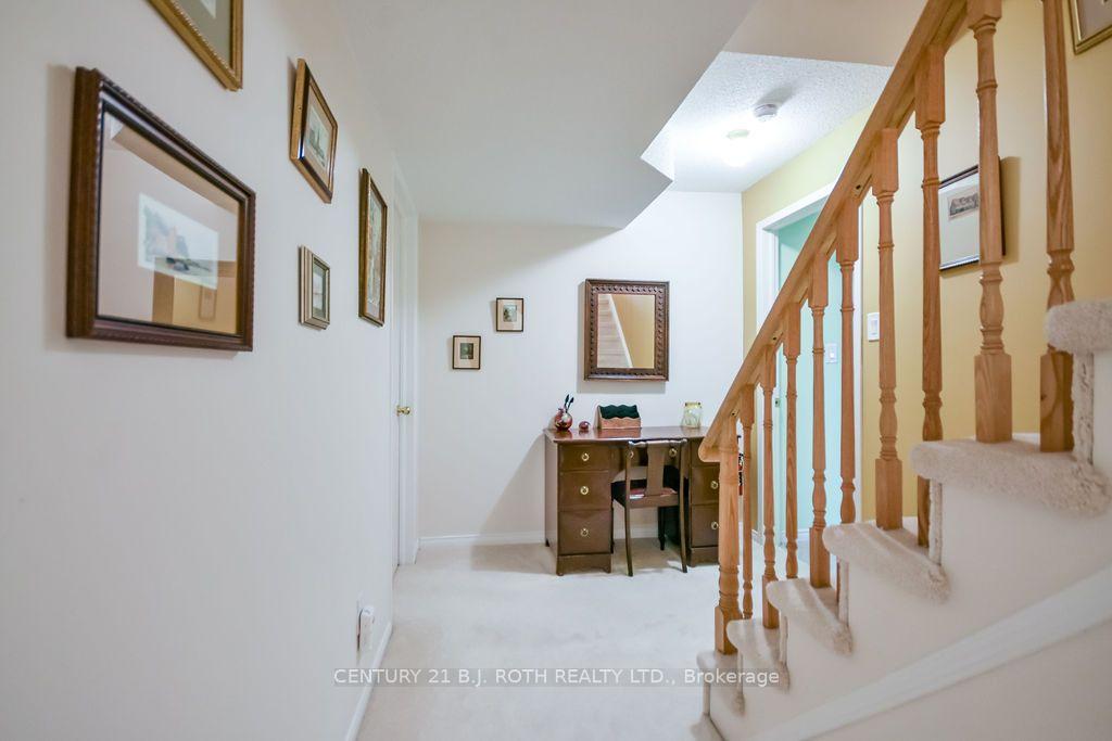 Photo 21 of 62 Benson Drive, Barrie, Northwest — HOMEH