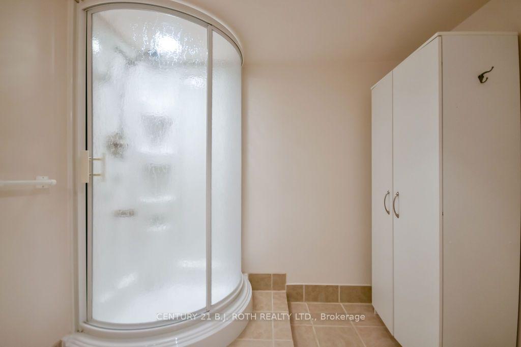 Photo 24 of 62 Benson Drive, Barrie, Northwest — HOMEH