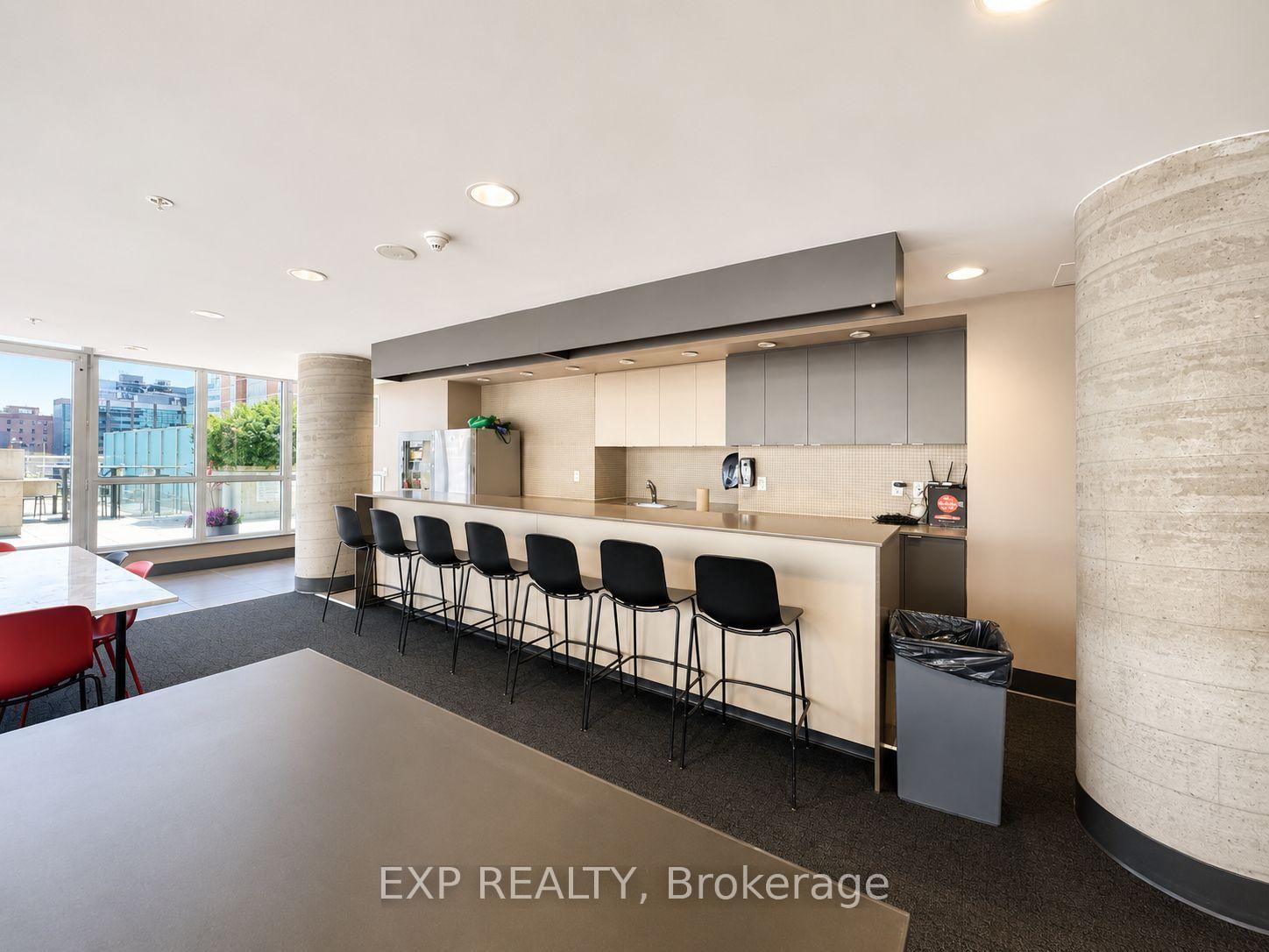 Photo 14 of Unit 1401, 324 Laurier Avenue W, Ottawa, Ottawa Centre — HOMEH