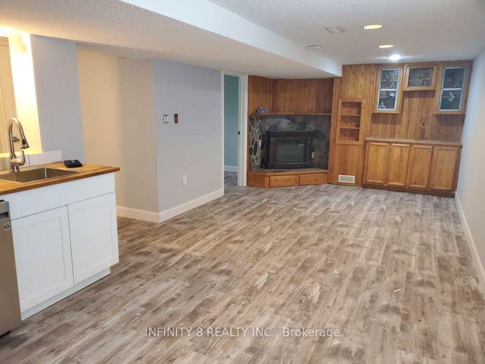 Photo 3 of Unit 3, 6262 Ker Street, Niagara Falls, Dorchester — HOMEH